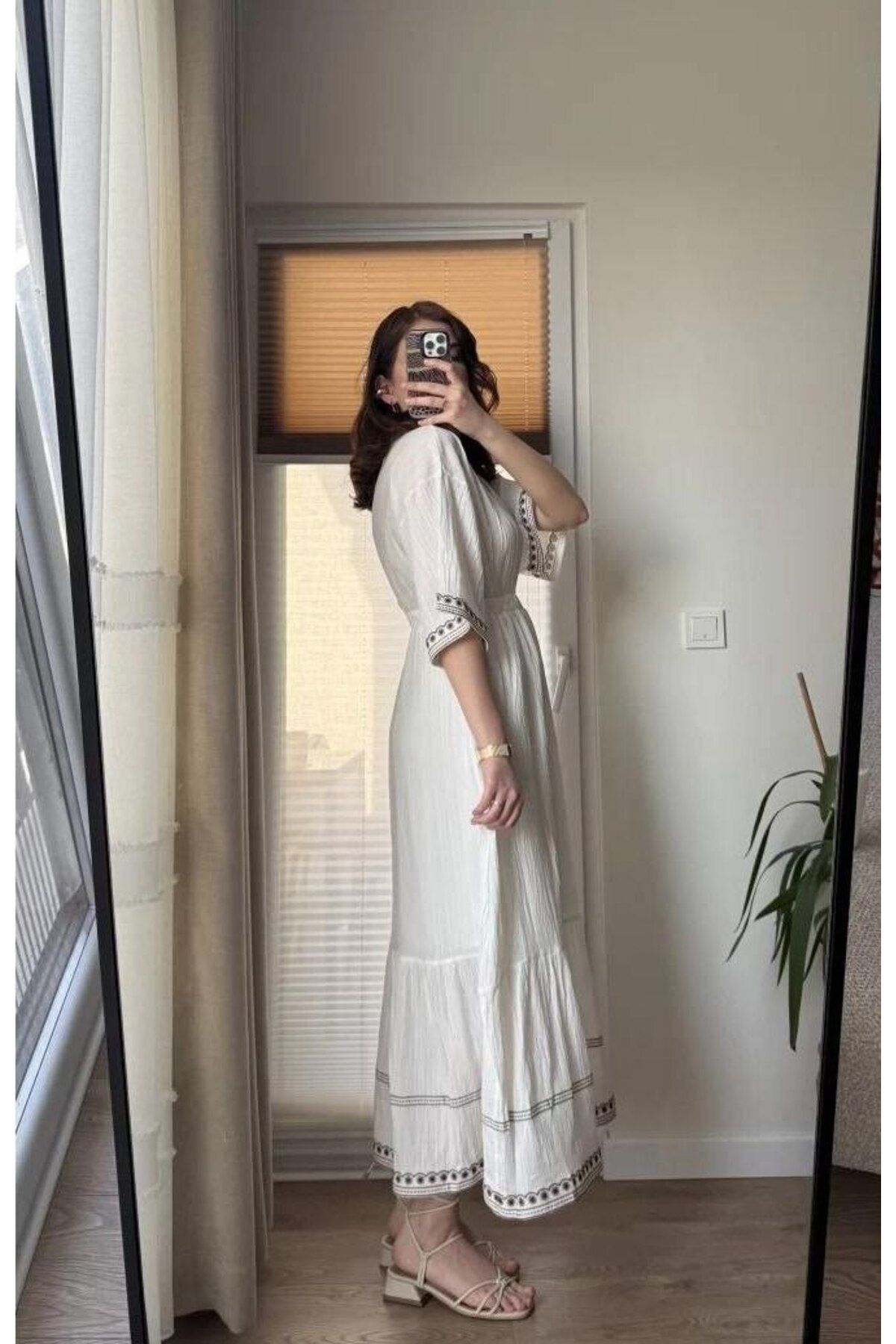 Sum NAKIŞLI KISA KOLLU ELBİSE