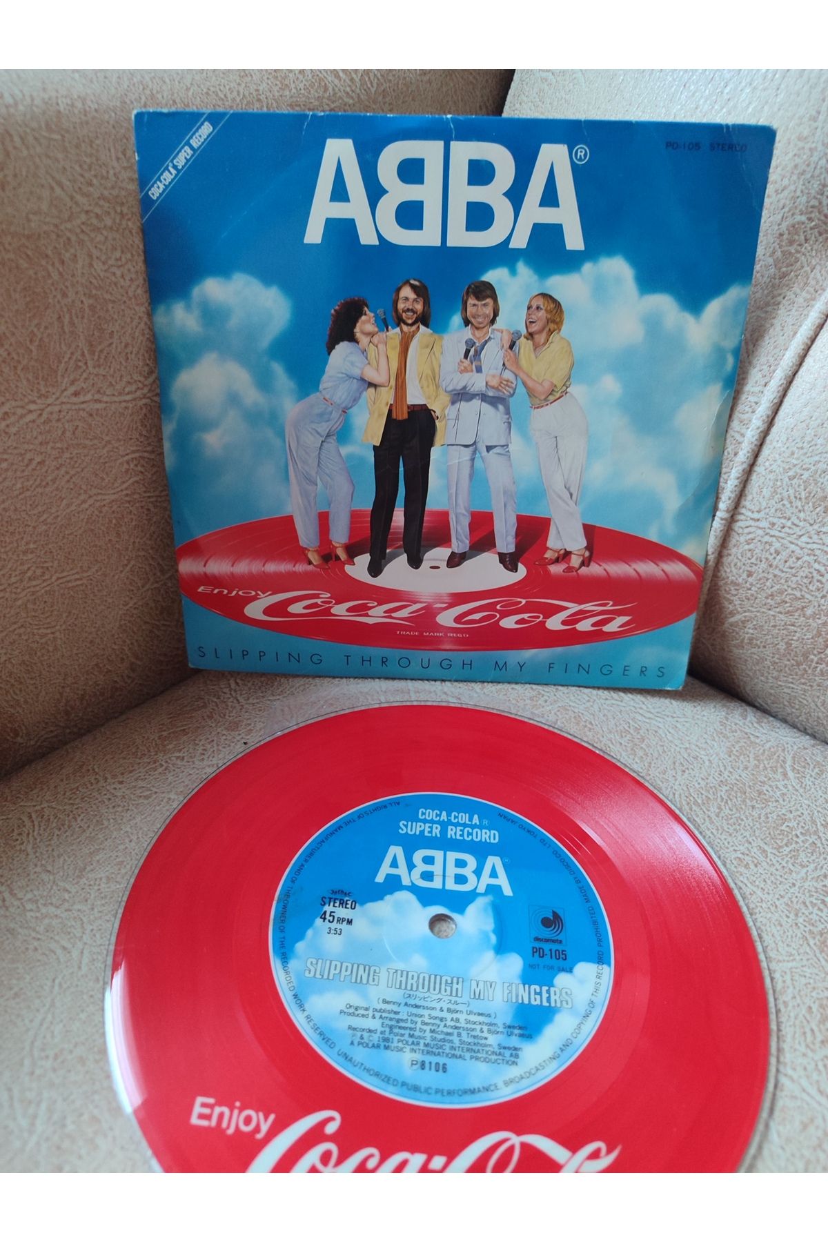 Plakperest ABBA - Slipping Through My Fingers - 1981 Japonya Basım One Sided 45lik Picture Disc 2.el