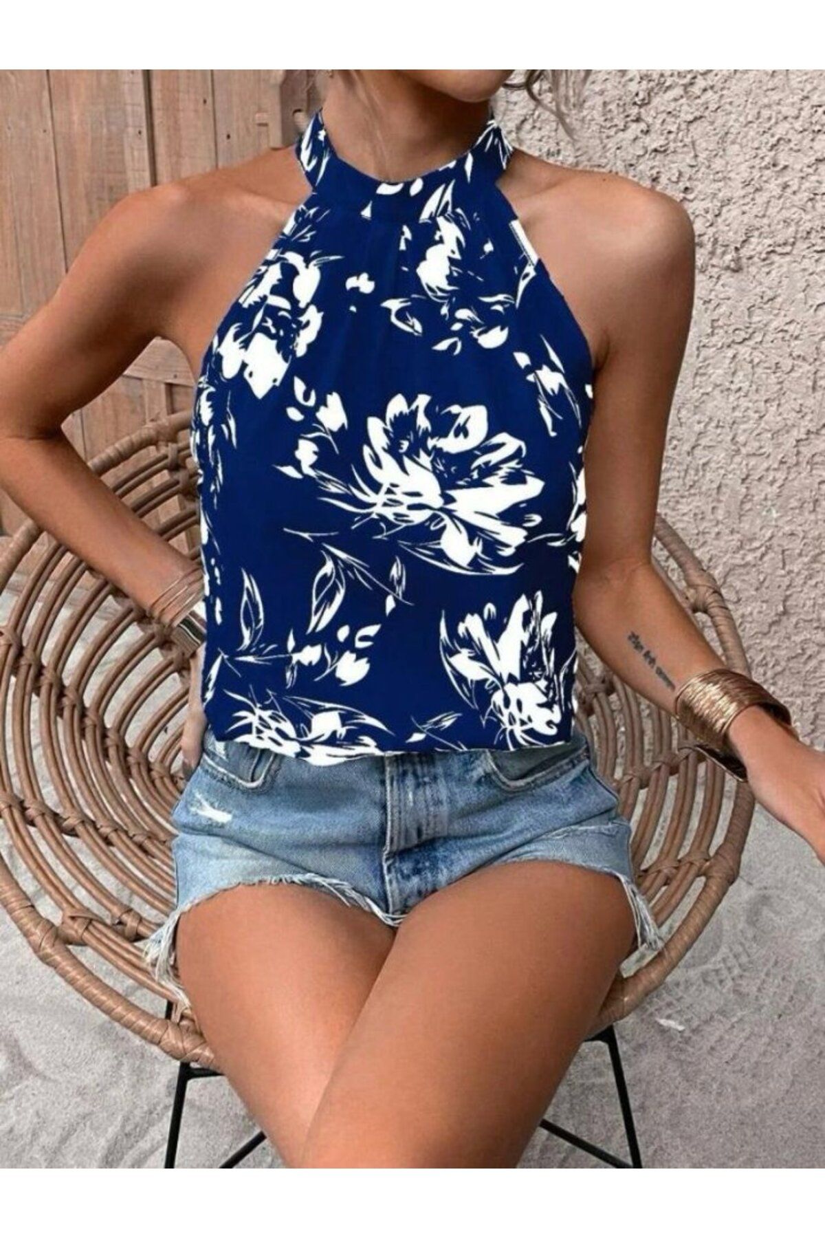 Viyamo Yeni Sezon Kadın Çiçek Desen Halter Yaka Mikro Kumaş Bluz