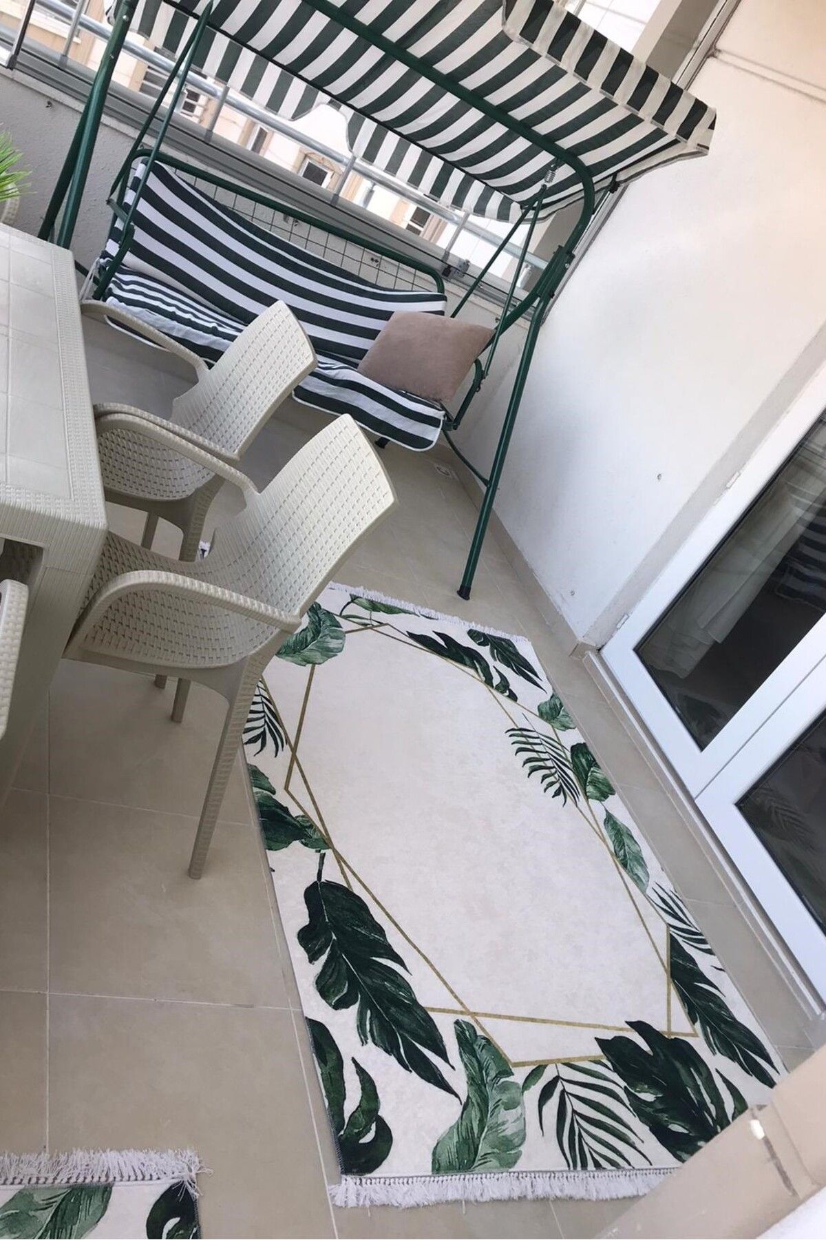 VOPTEKS Yeşil Halı Balkon Halısı Makinede Yıkanabilir Kaymaz Taban Balkon Halısı