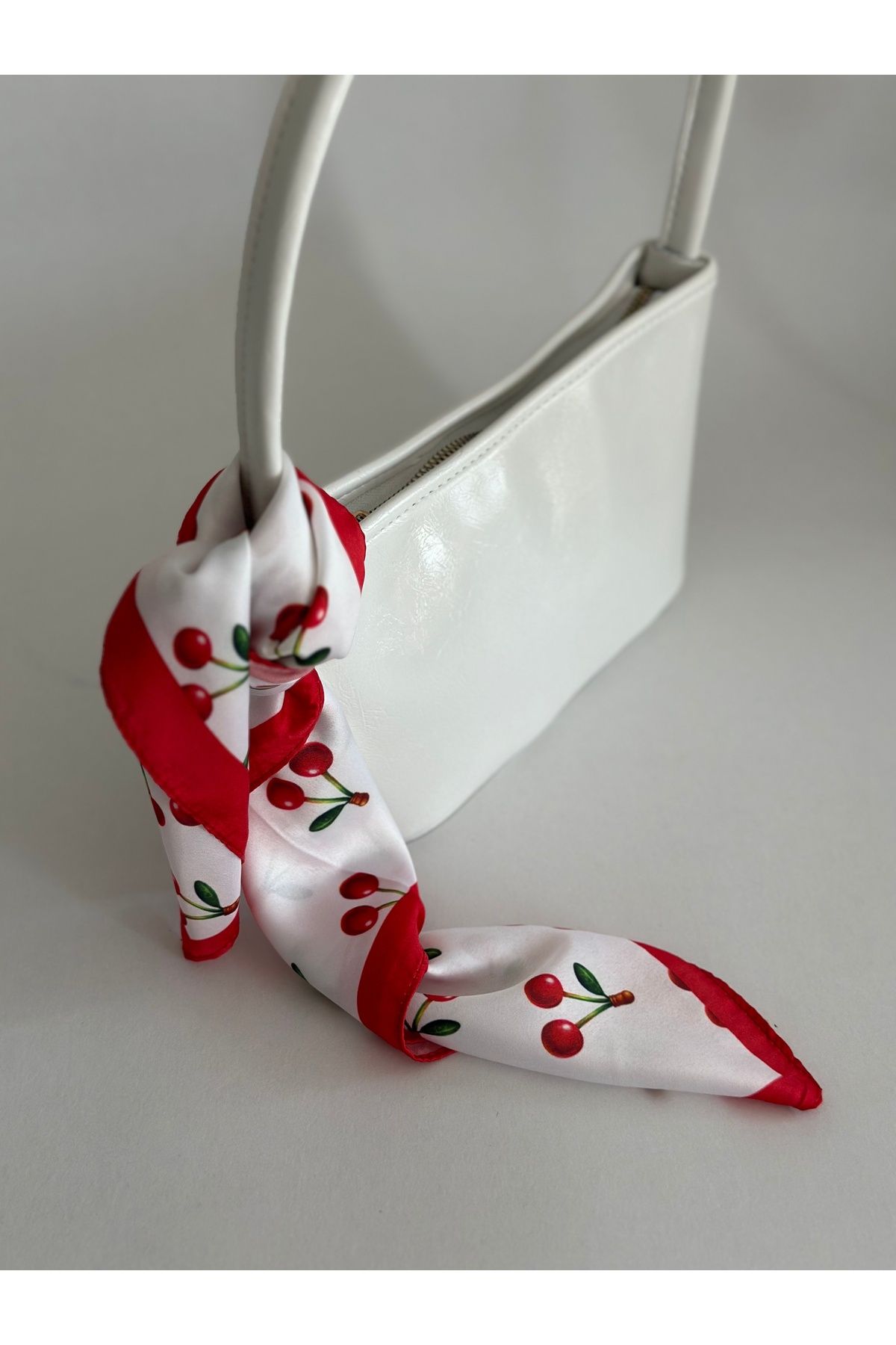 qemareh bag Kiraz Desenli Fular