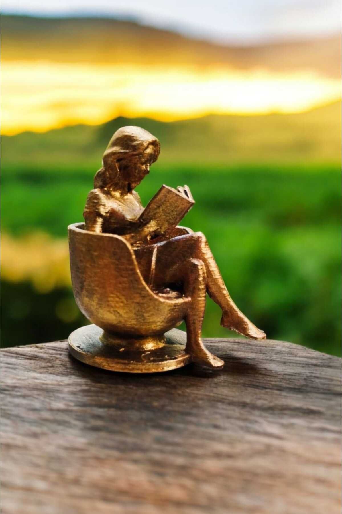 DENGE Kahve Köşesi Dekoru Ve Okuyan Kadın Biblo -6 Cm Yükseklik