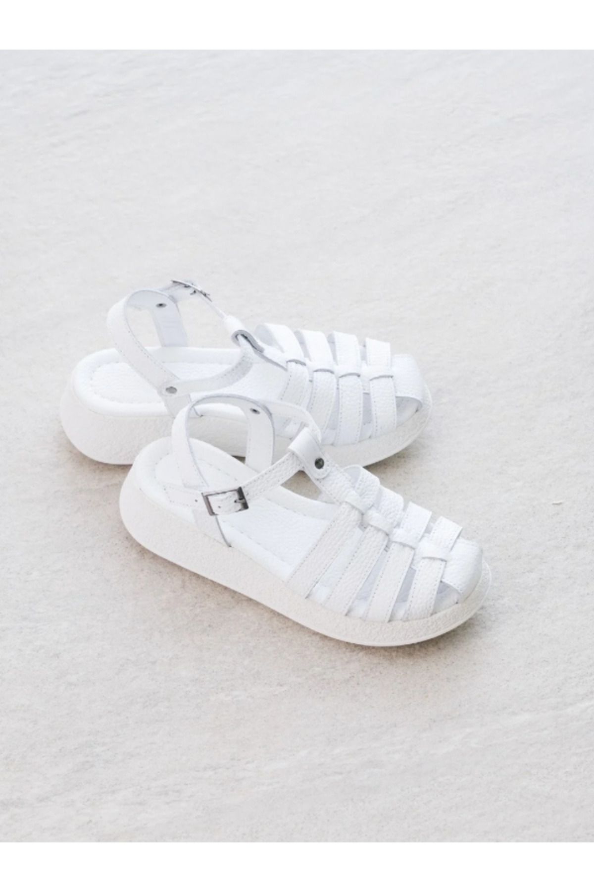 Munshoes Rachel Hakiki Deri Sandalet