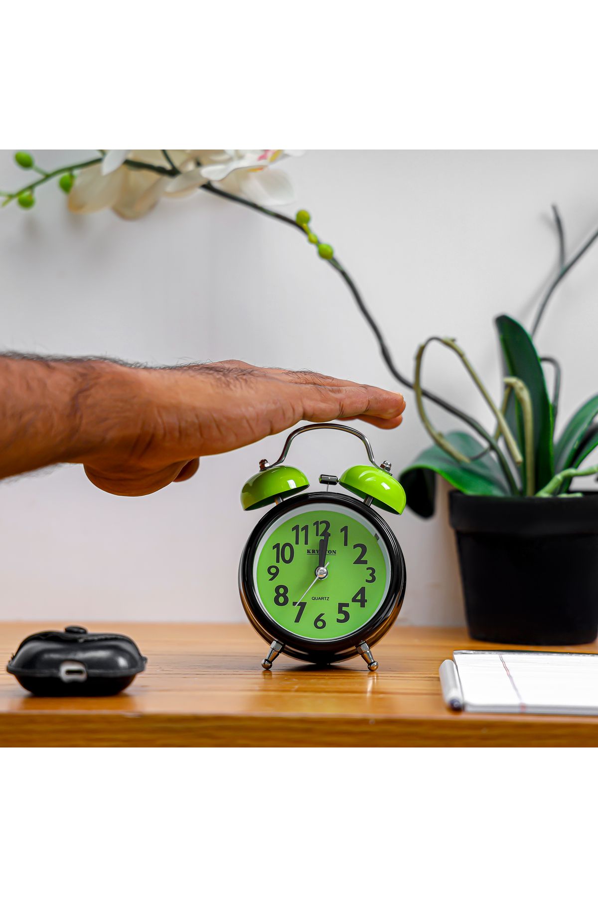 KRYPTON-Super Loud Double Bell Alarm Clock – Built-in Light, Easy Read, Heavy Sleeper Wake-Up 4