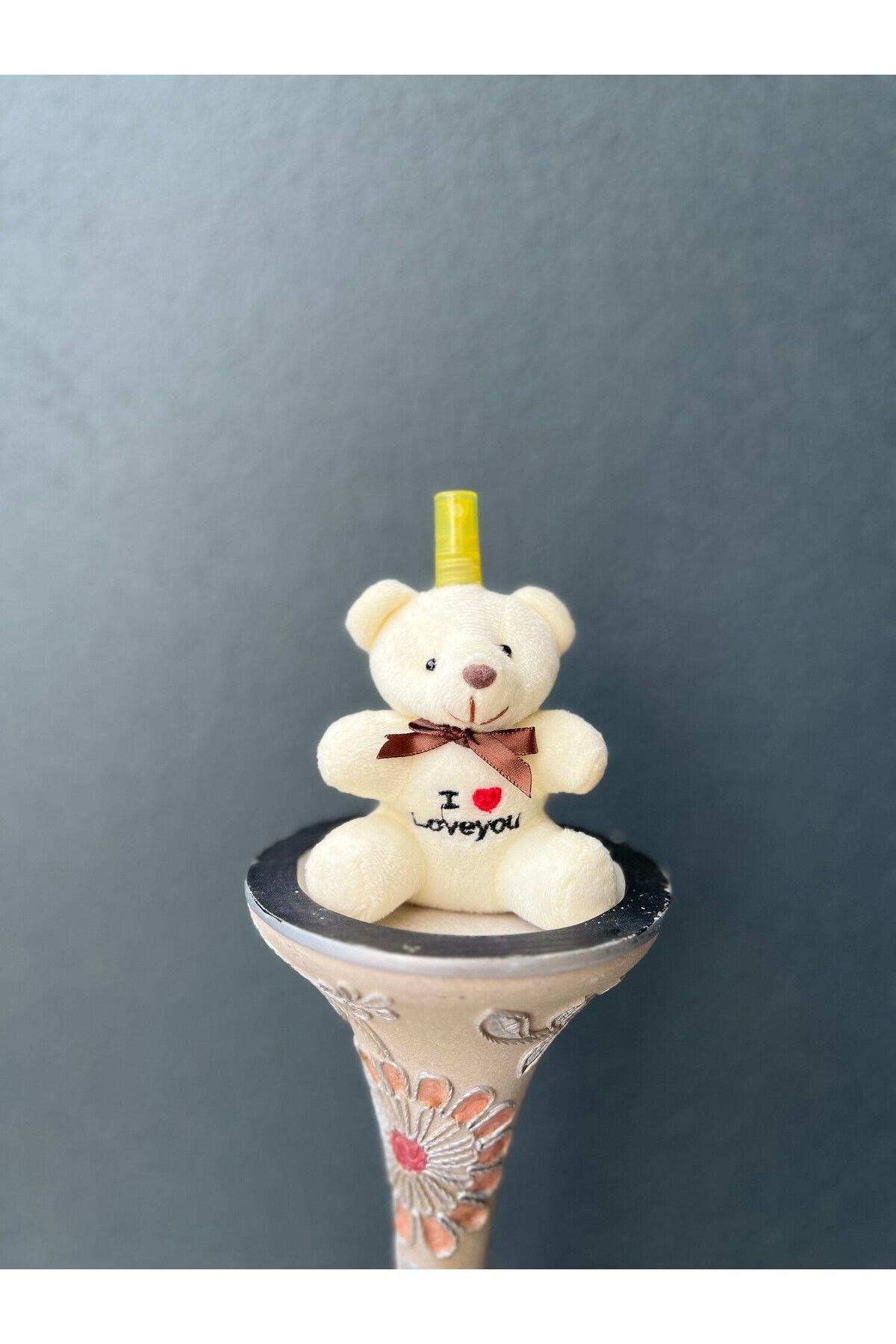 TREND COLOR Vücut Spreyi Limon Aromalı Sarı Başlıklı Peluş I Love You Ayıcık İçerisinde Doldurulabilir Sprey