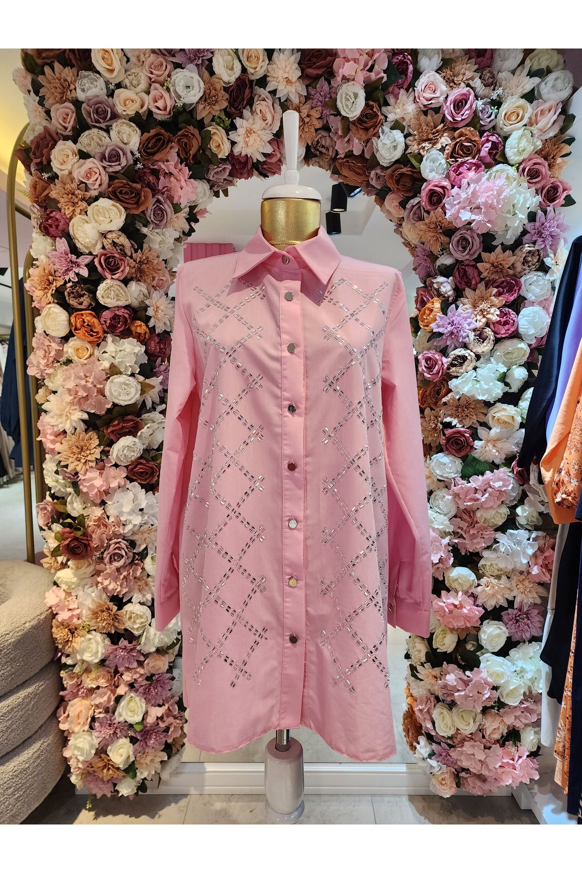 selinada kadın pembe tunik