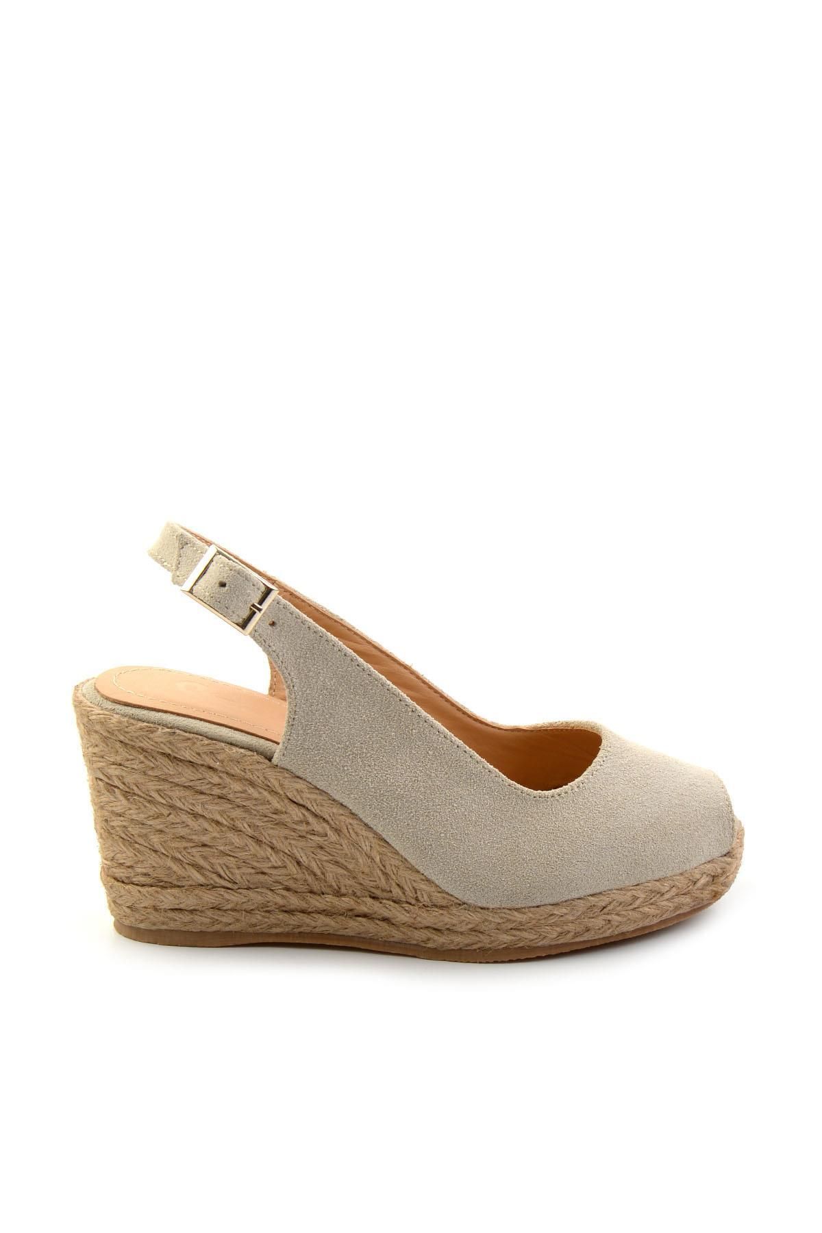 Bambi Bej Leather Kadın Sandalet K05718070602