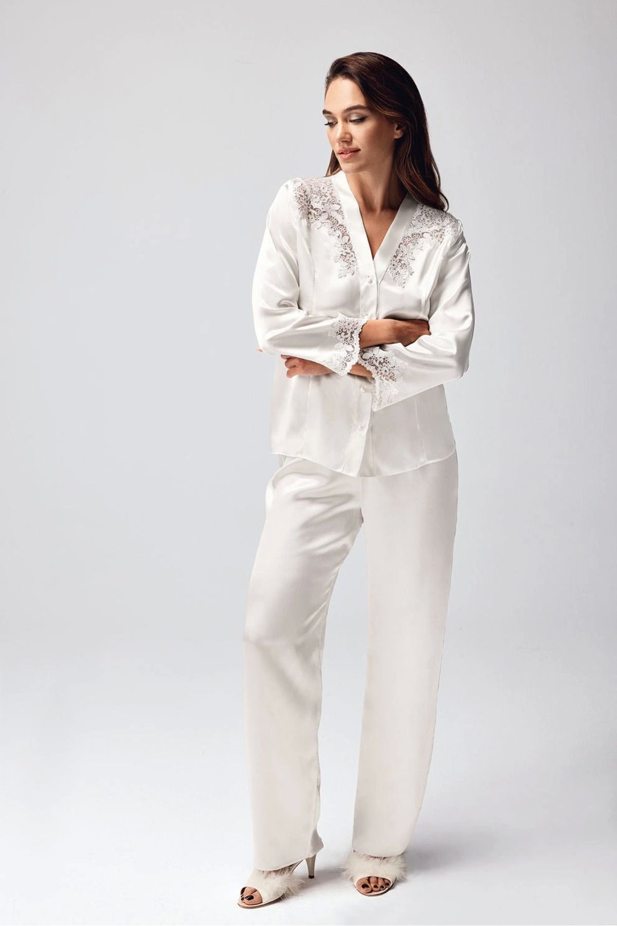 ARONA Freshness 9950-PT Saten Dantel Detaylı Pijama Takımı