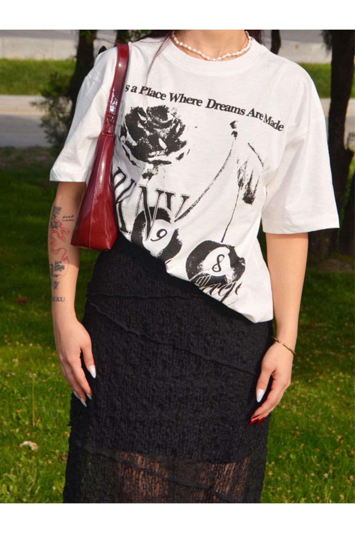 lavifel "West Village Dreams BKNY '98 Oversize Tişört"