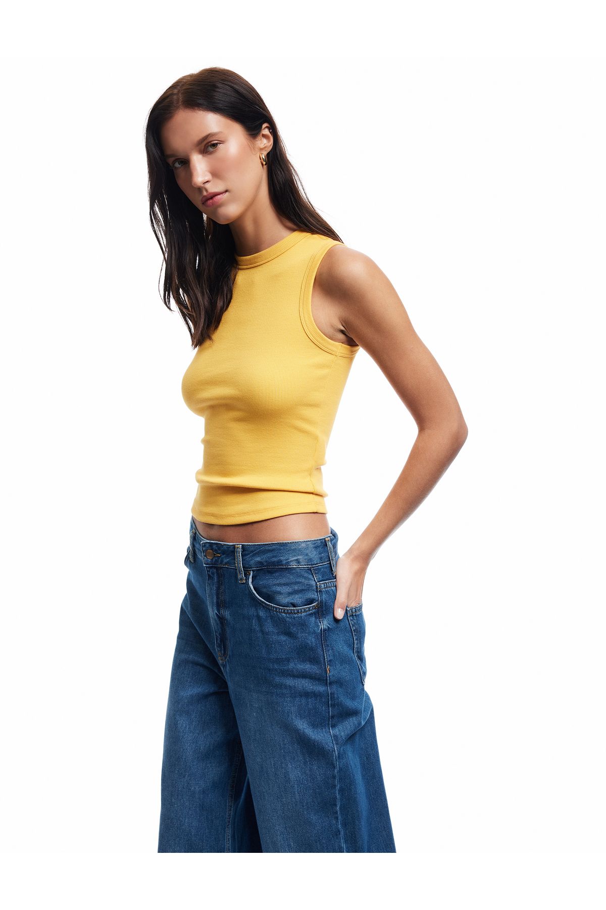 Koton Yeni Sezon Slim Fit Pamuklu Bisiklet Yaka Atlet