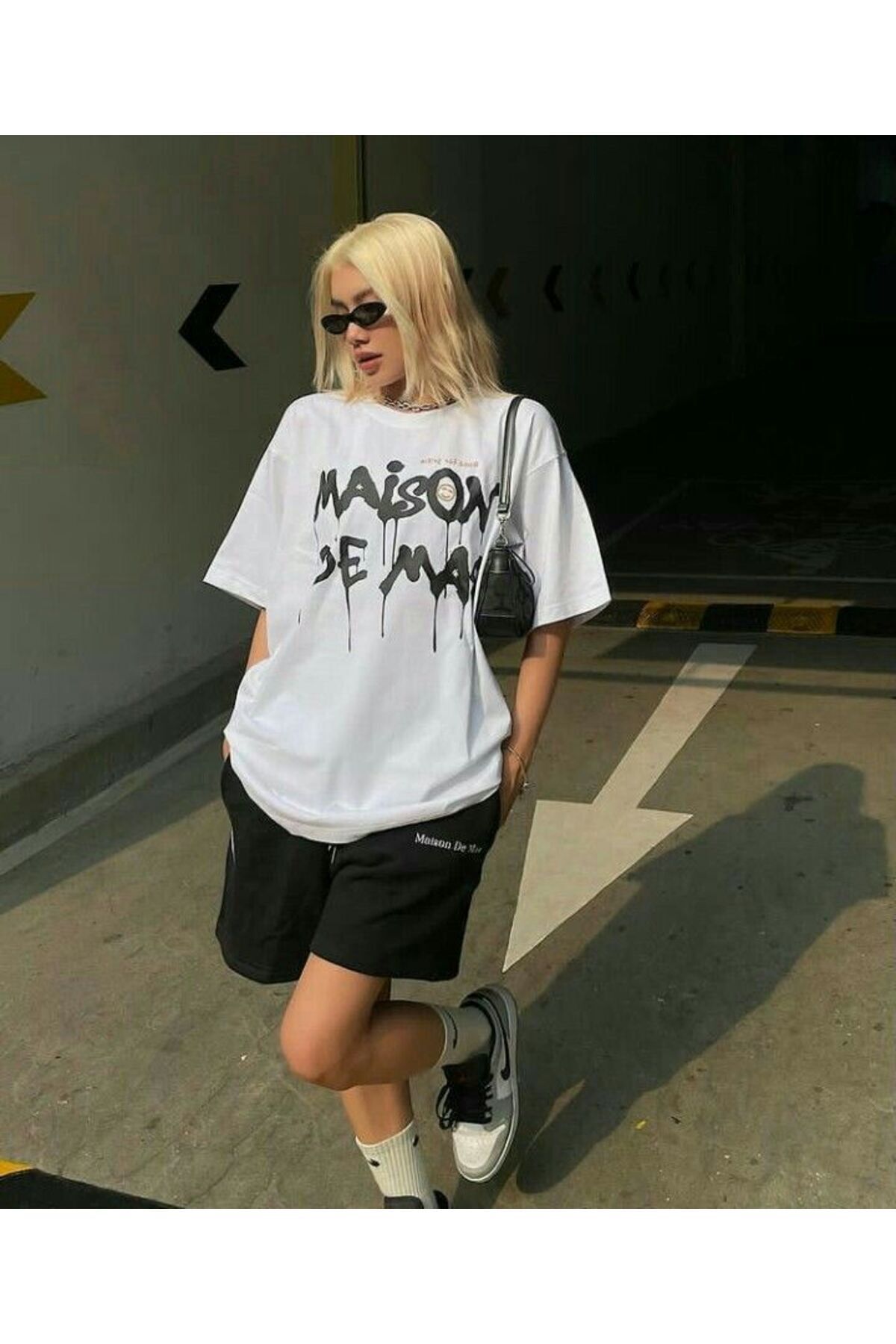 Boi Maison Tasarım T-Shirt Şort Kombin Takım - Beyaz Siyah Baskılı Oversize Bisiklet Yaka