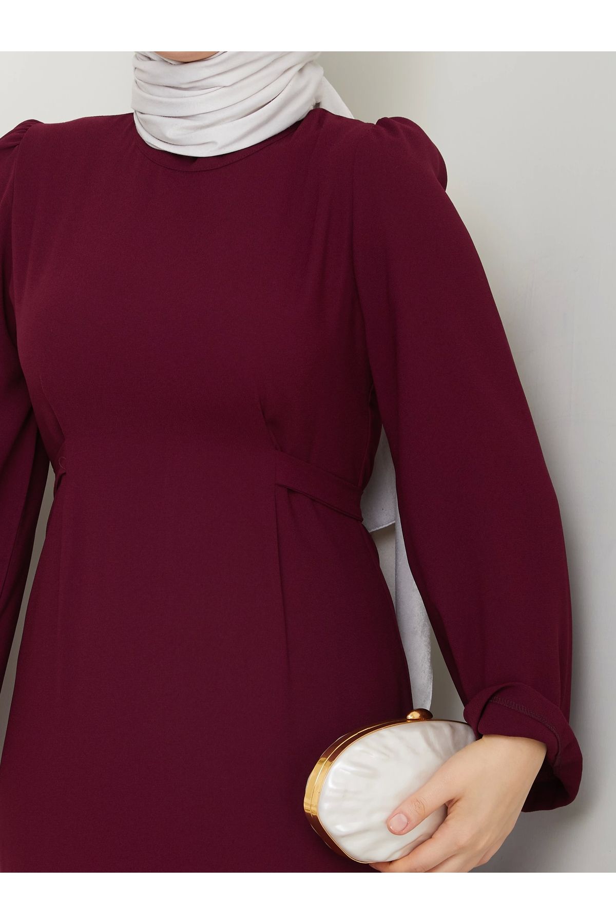 SERRA MODA tesettür krep kendinden kuşaklı kolu geniş elbise