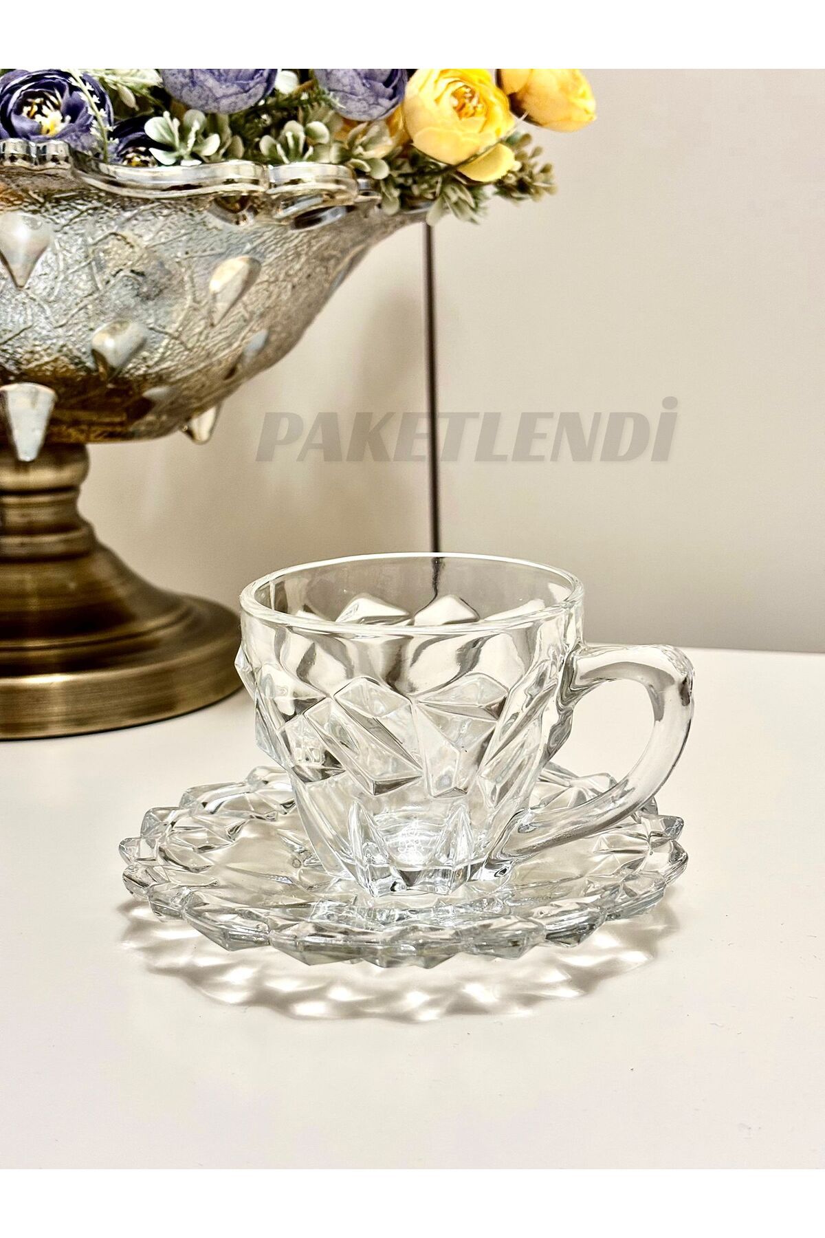 PAKETLENDİ 12 Parça 6 Kişilik Kristal Çay Fincanı Takımı