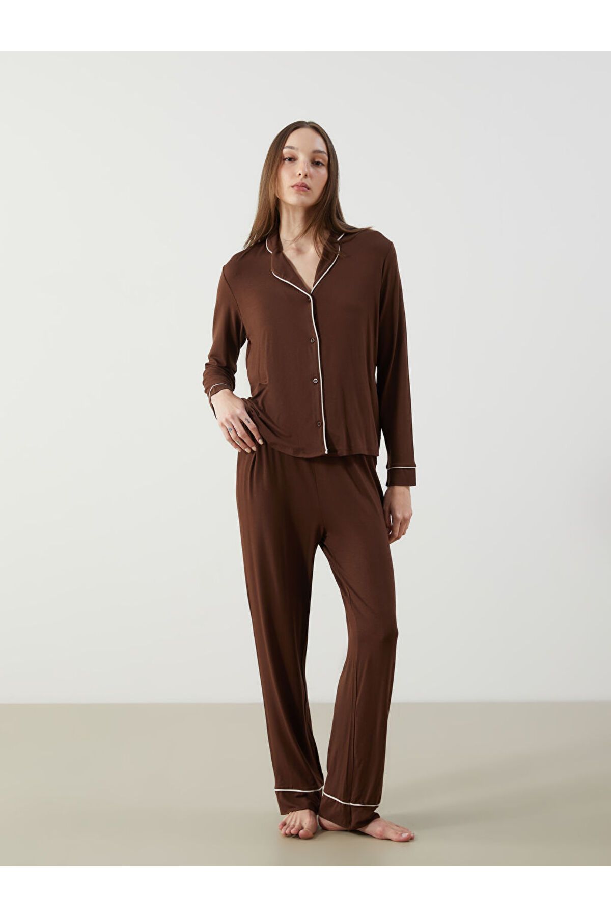 LC Waikiki Gömlek Yaka Kadın Pijama Takımı