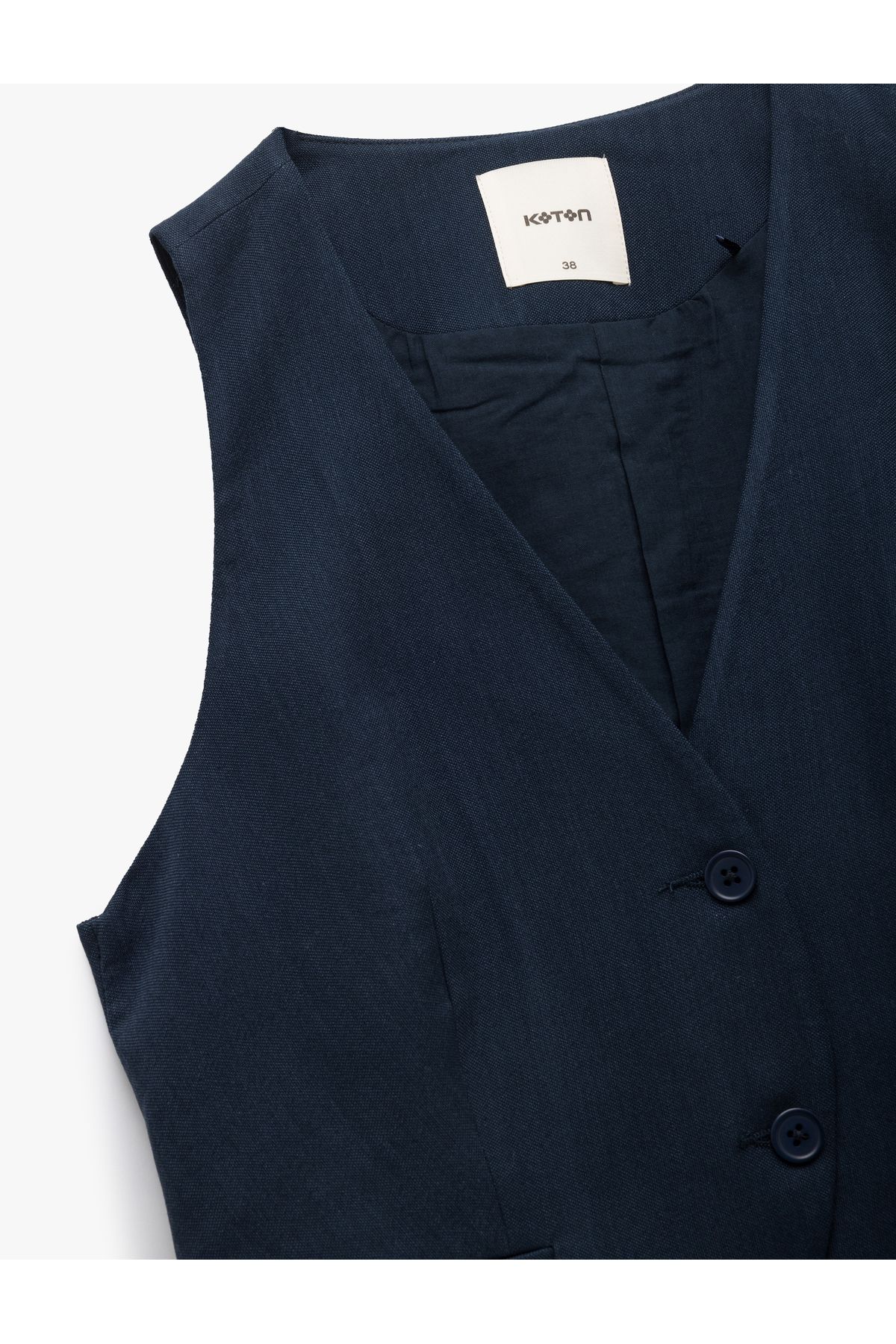 Koton-New Season Viscose Fabric Lined V-Neck Sleeveless Slim Fit Buttoned Vest 5