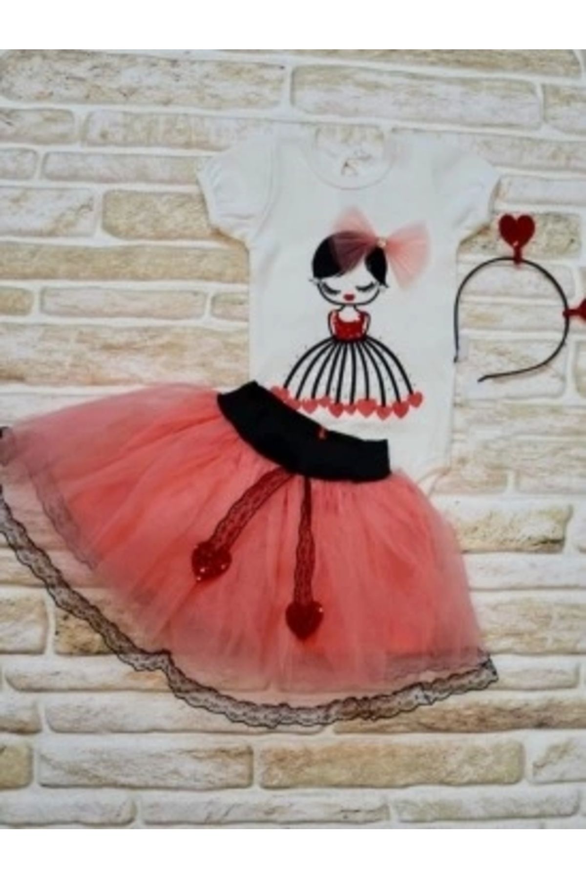 Diji Baby 9-12-18 Ay Kalp Kız Nakışlı Taçlı Kısa Kollu Tütü Etek 3lü Kız Bebek Takımı