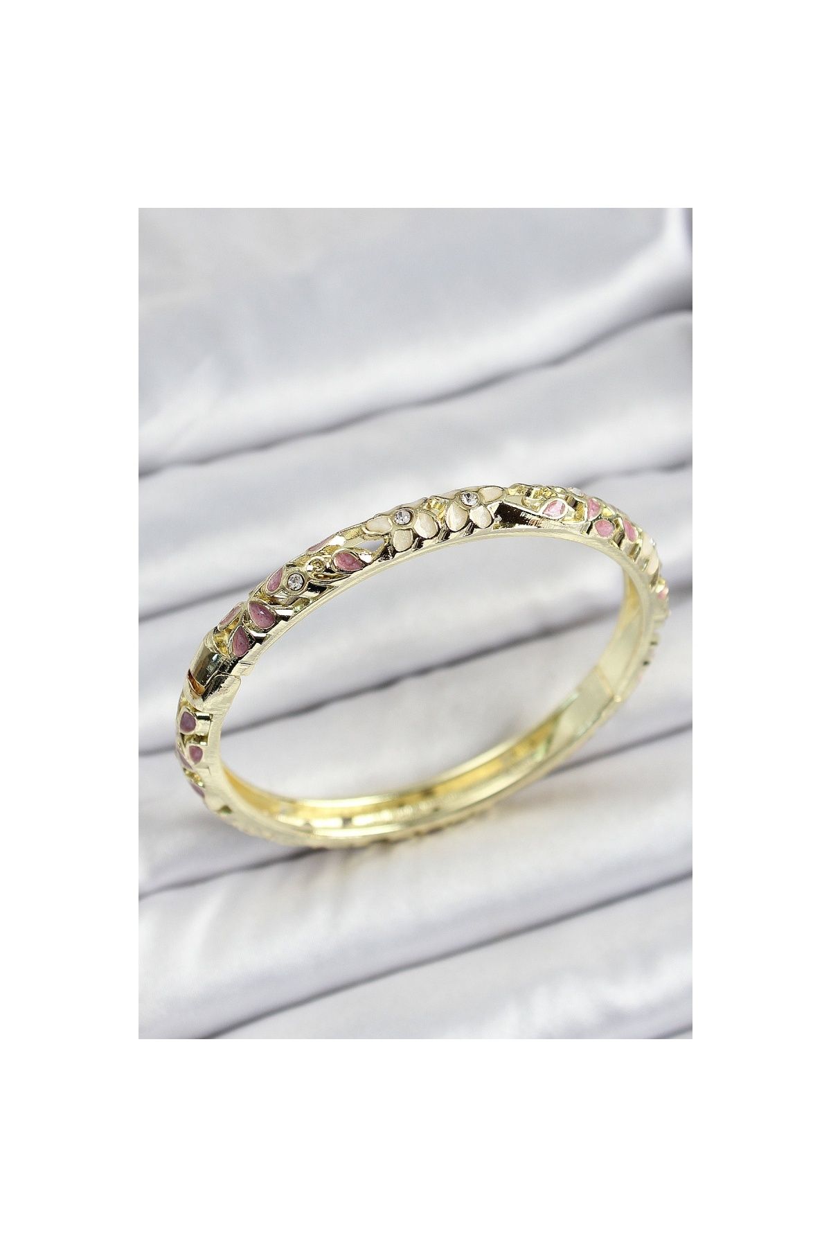 Findit Mineli Pirinç Gold Renk Pembe Çiçek Desen Motifli Kadın Kelepçe