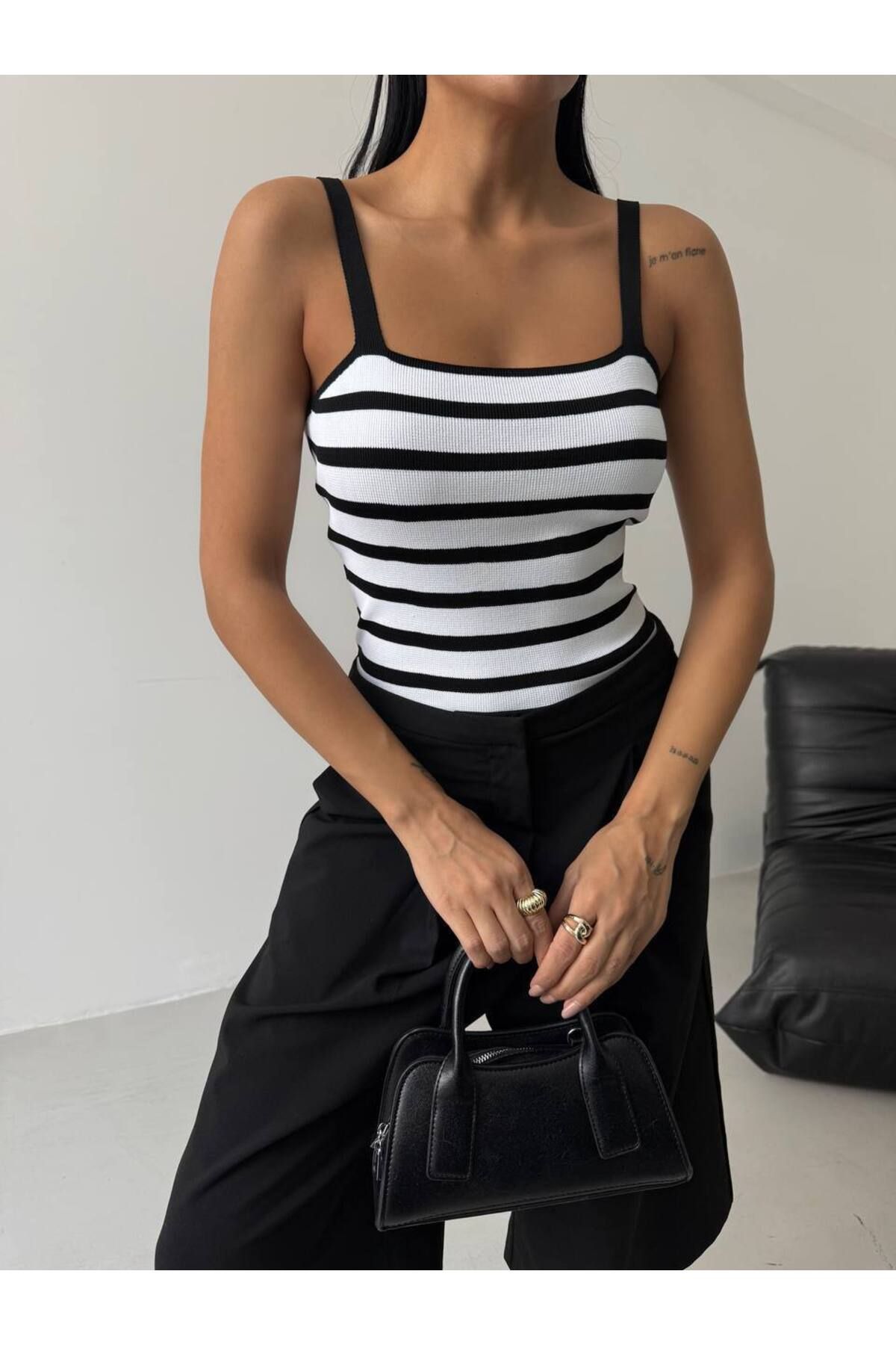 Castivo Fashion Çizgi Detaylı Fit Askılı Kadın Triko Atlet