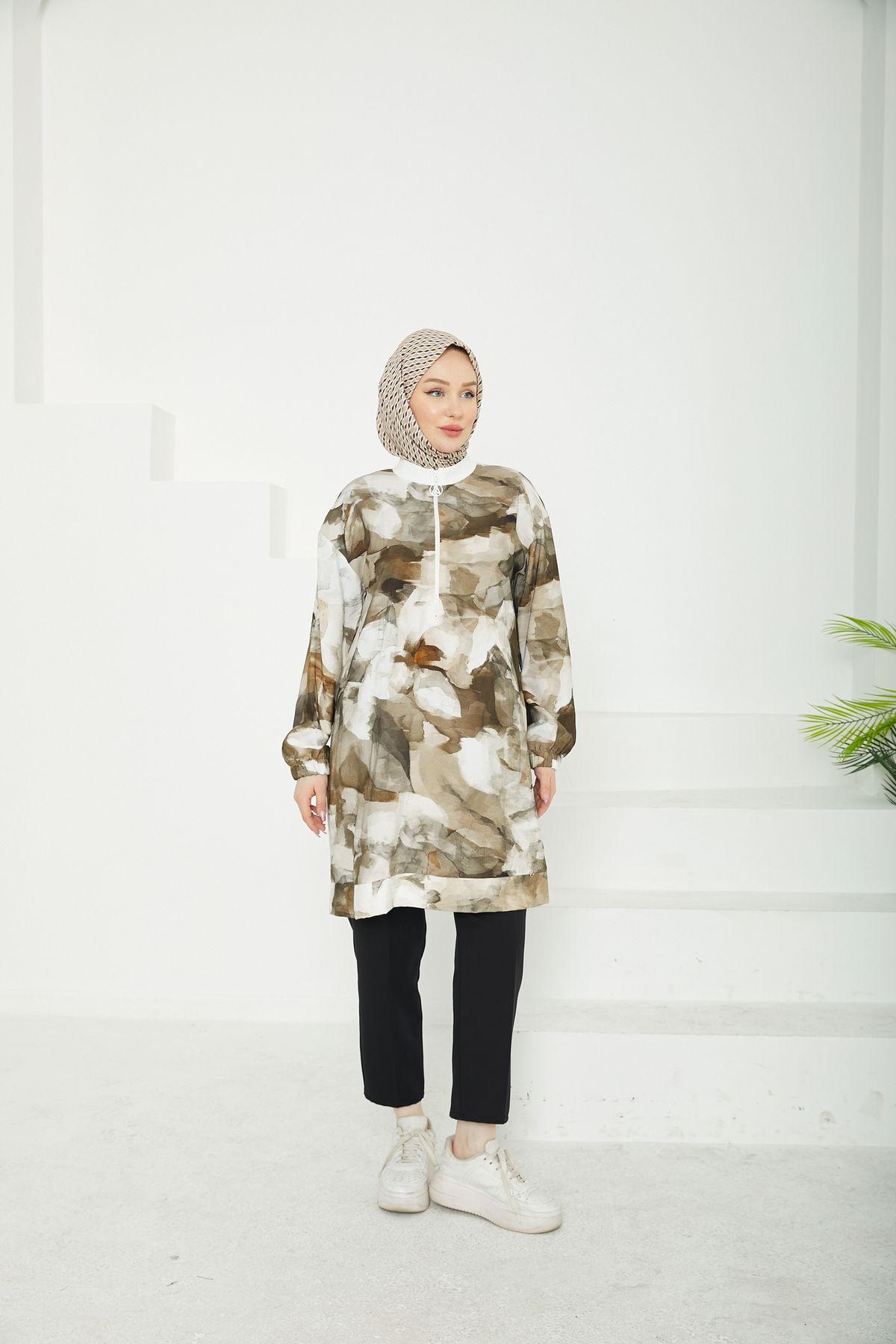 Armine TREND Yeni Sezon Yarım Fermuarlı Kolları Lastikli Desenli Tunik 25DSB438 MODAAYKA