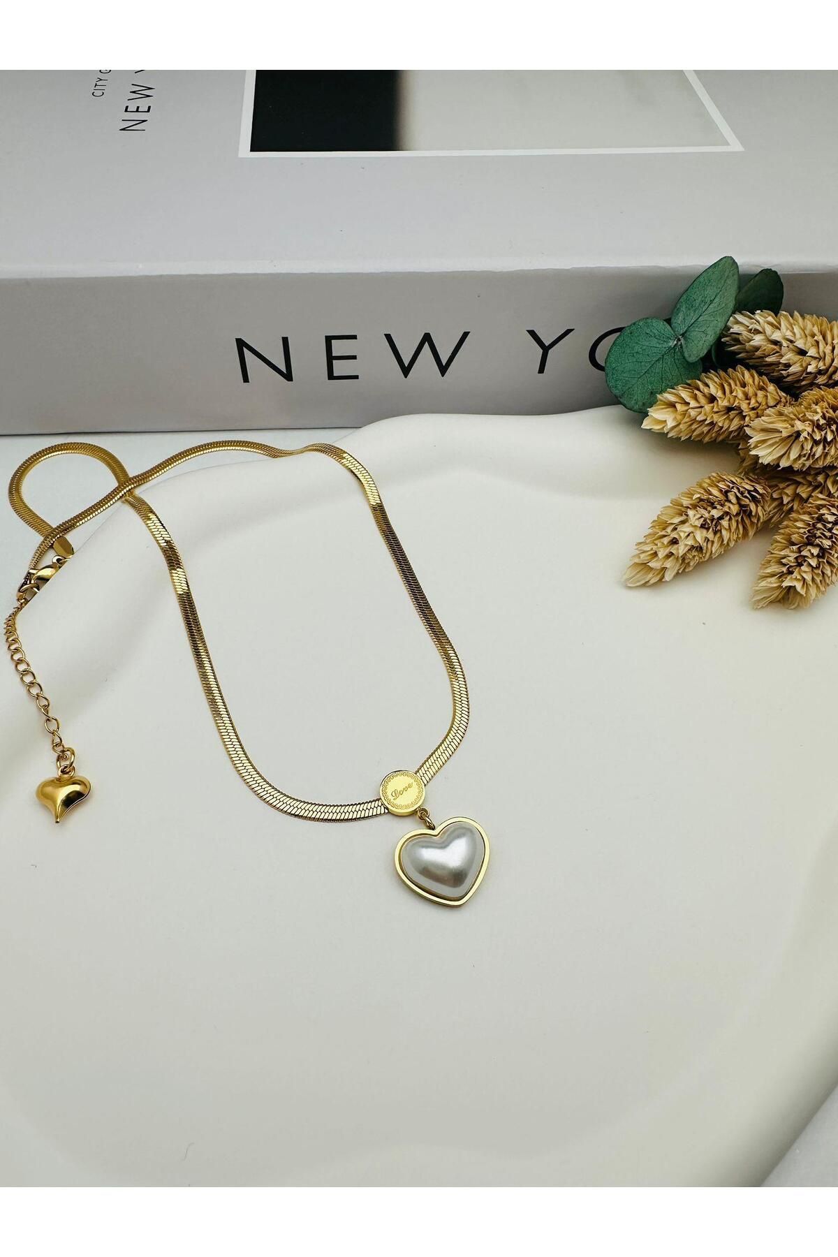 nerede bulurum Love Yazılı Kalpli Çelik Kolye (Gold) 0106322