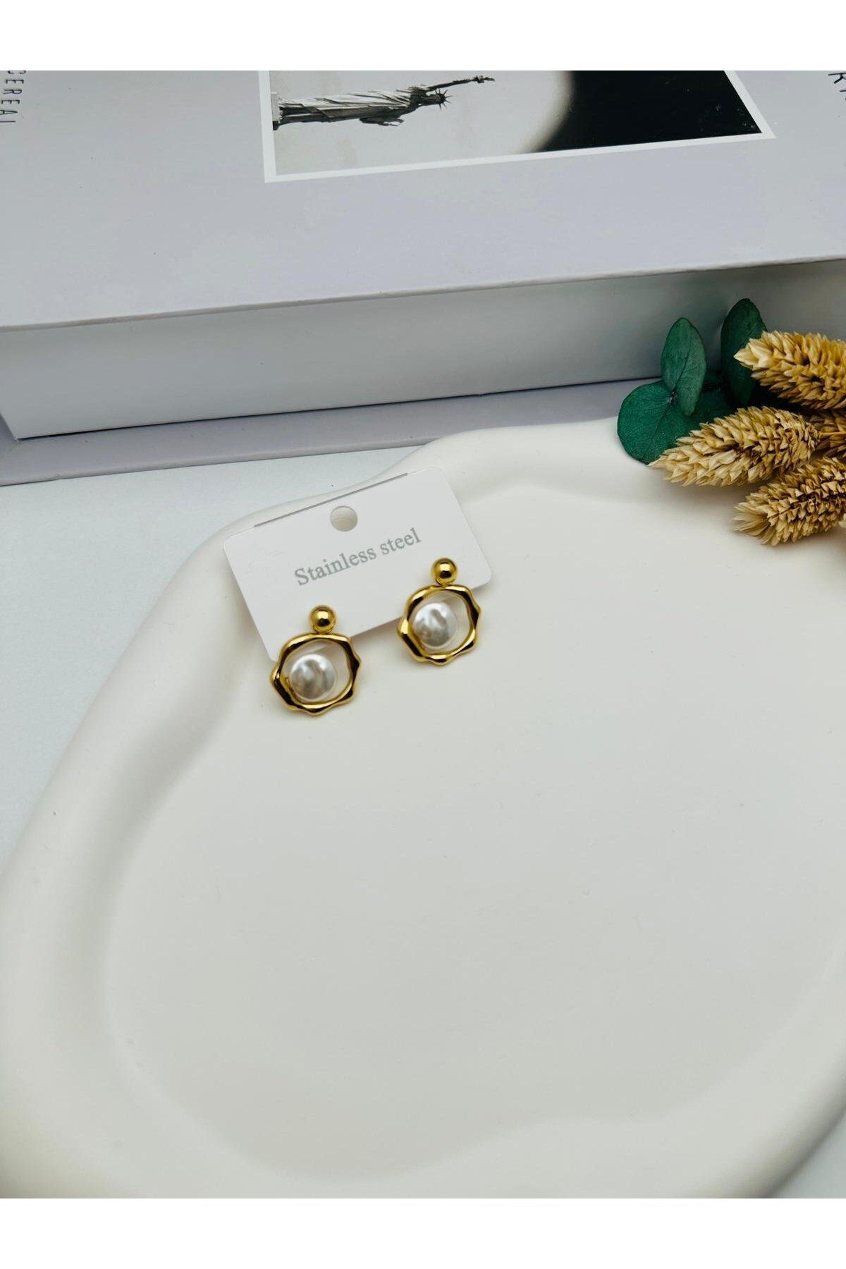 GLY ÇLKBİJUTERİ İnci DetaylıÇelik Küpe (Gold) Kp520
