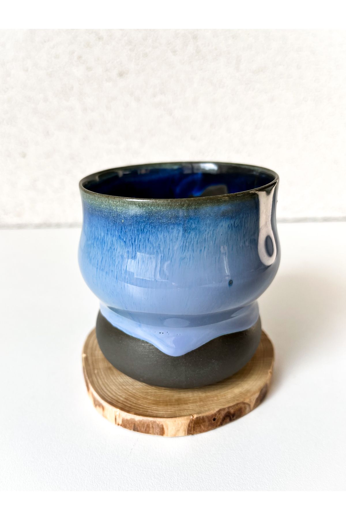 Atölye Nana El Yapımı Stoneware Kulpsuz Okyanus Mavisi Oval Form Kahve Fincanı