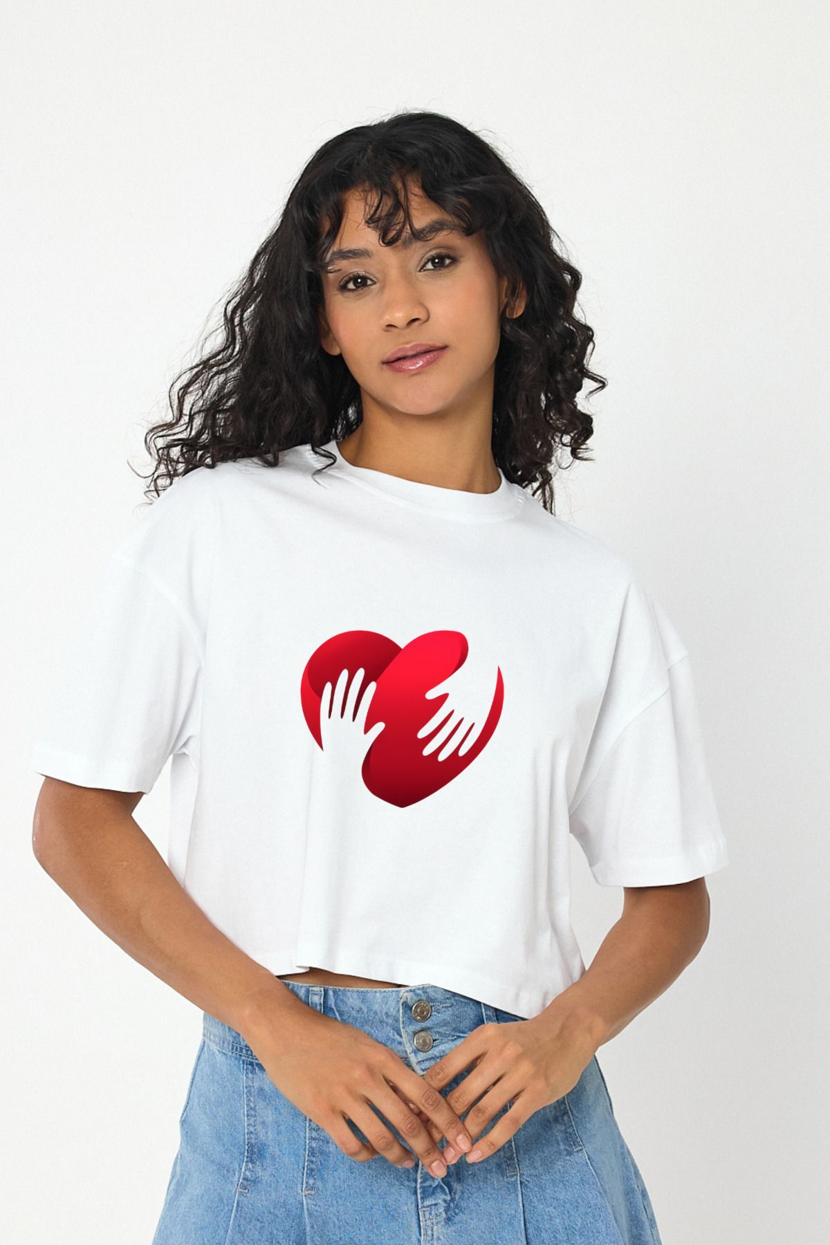 Windy Island Kadın Bisiklet Yaka Kalp Baskılı Crop T-shirt