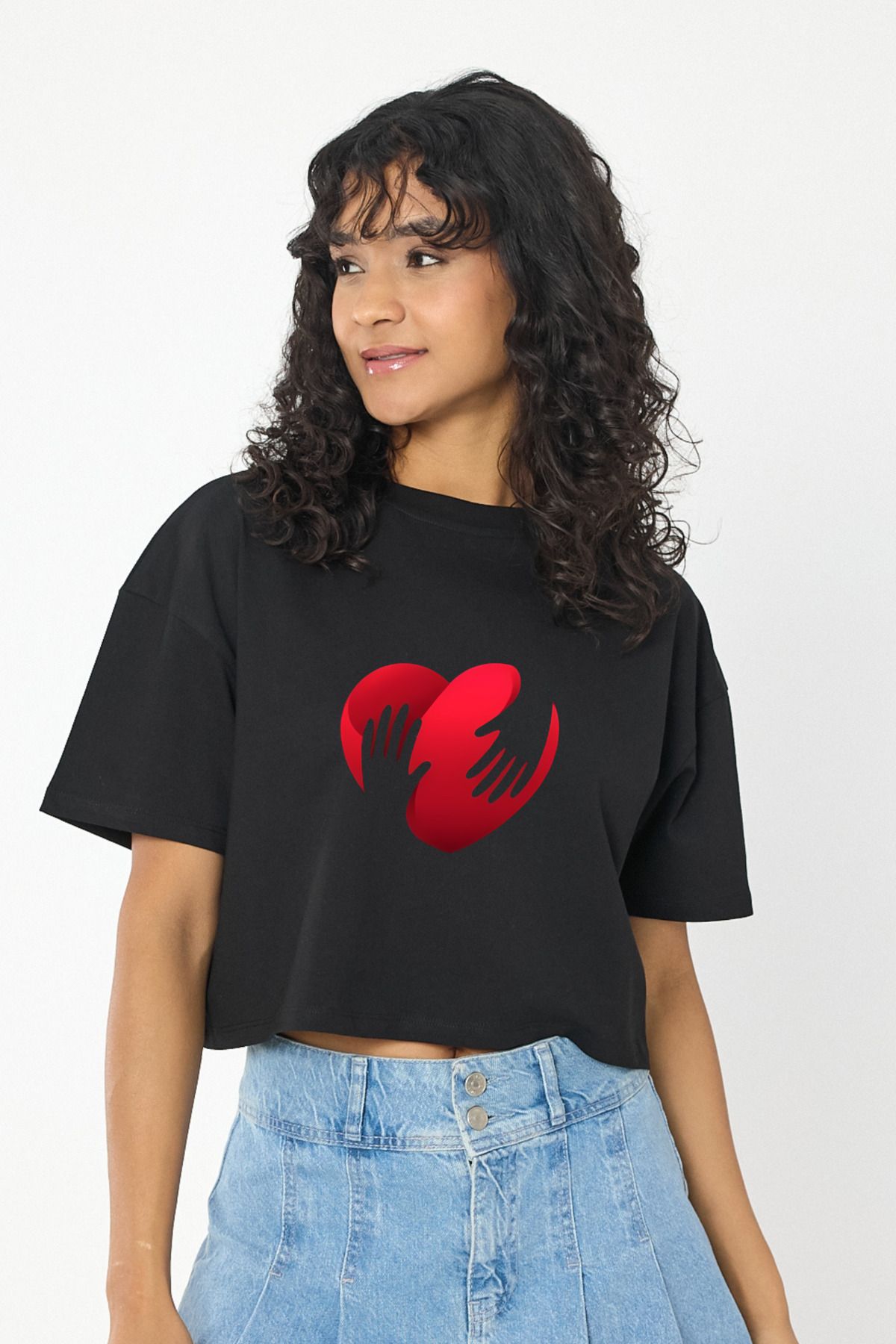Windy Island Kadın Bisiklet Yaka Kalp Baskılı Crop T-shirt
