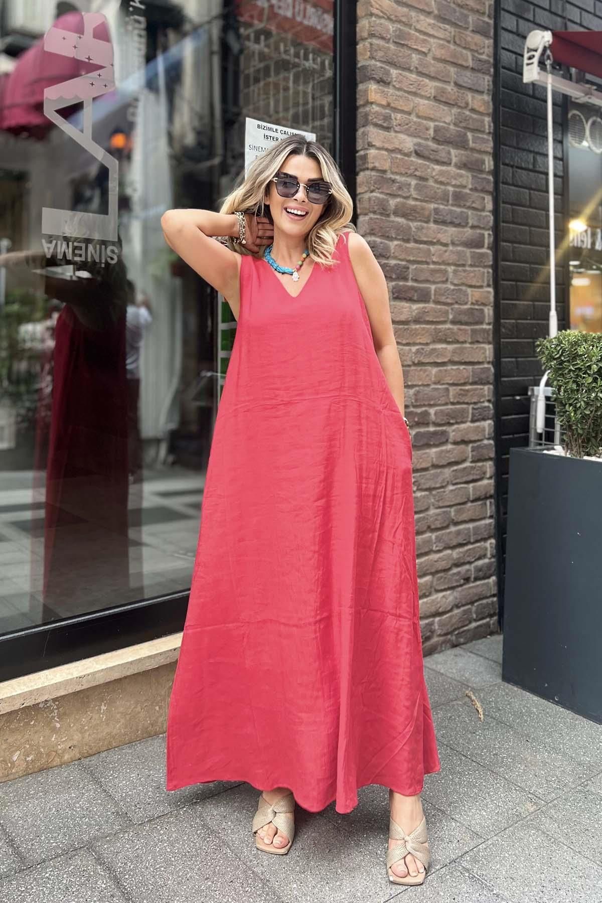 Eswomes Lastik Askılı Elbise Kırmızı