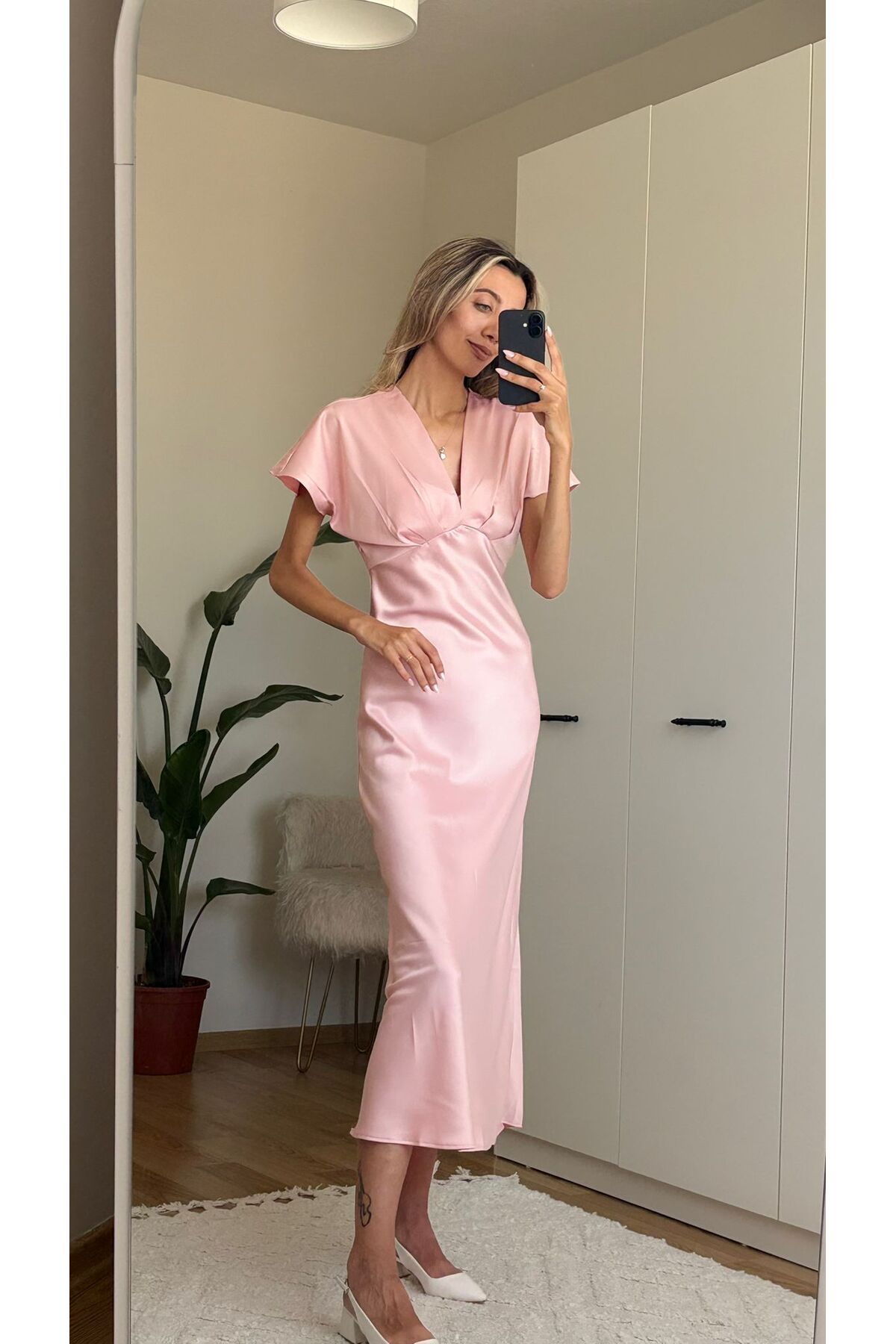 MODA Pembe V Yaka Saten Elbise
