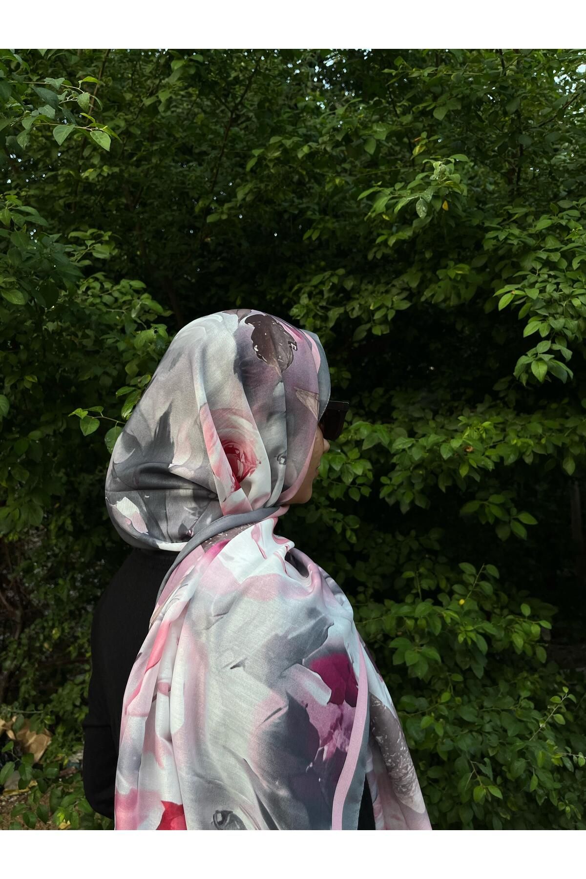 BOUTİCON Kokulu Çiçek Desenli Pembe-Gri Soft Şal 75x180