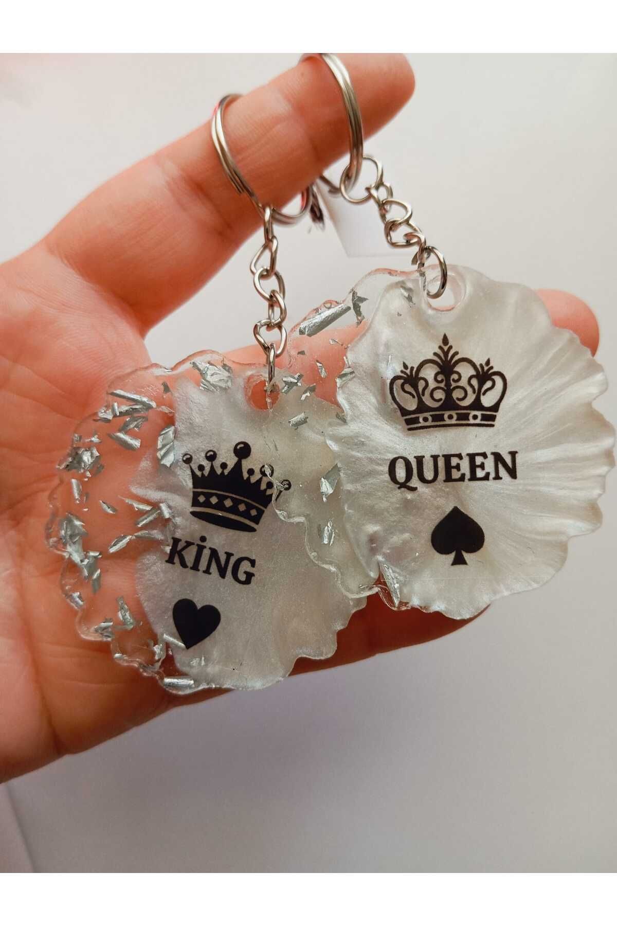sevgiliatolyemm mutluluk getirmesi dileğiyle QUEEN & KİNG ÇİFTLERE ÖZEL HEDİYELİK ANAHTARLIK