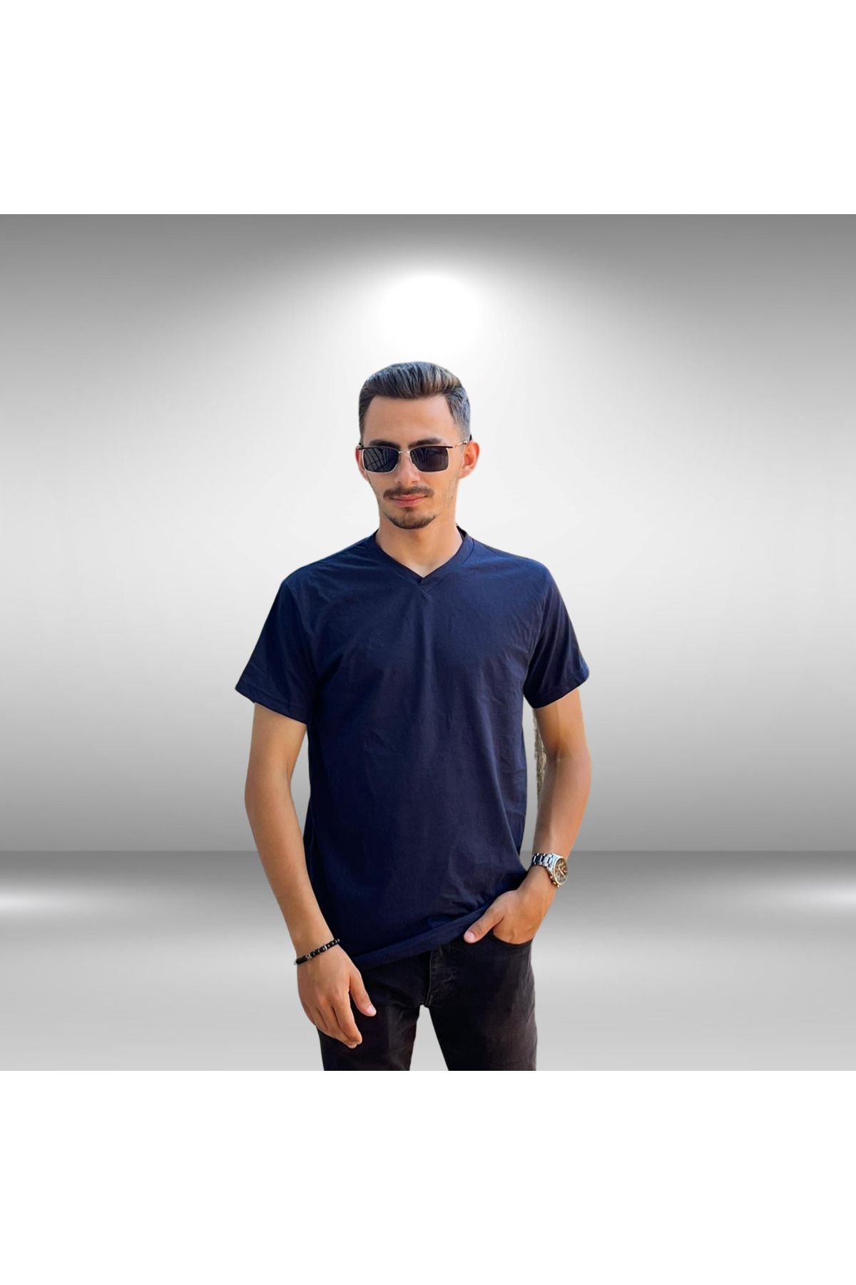 Akay v yaka ünisex larcivert tişört