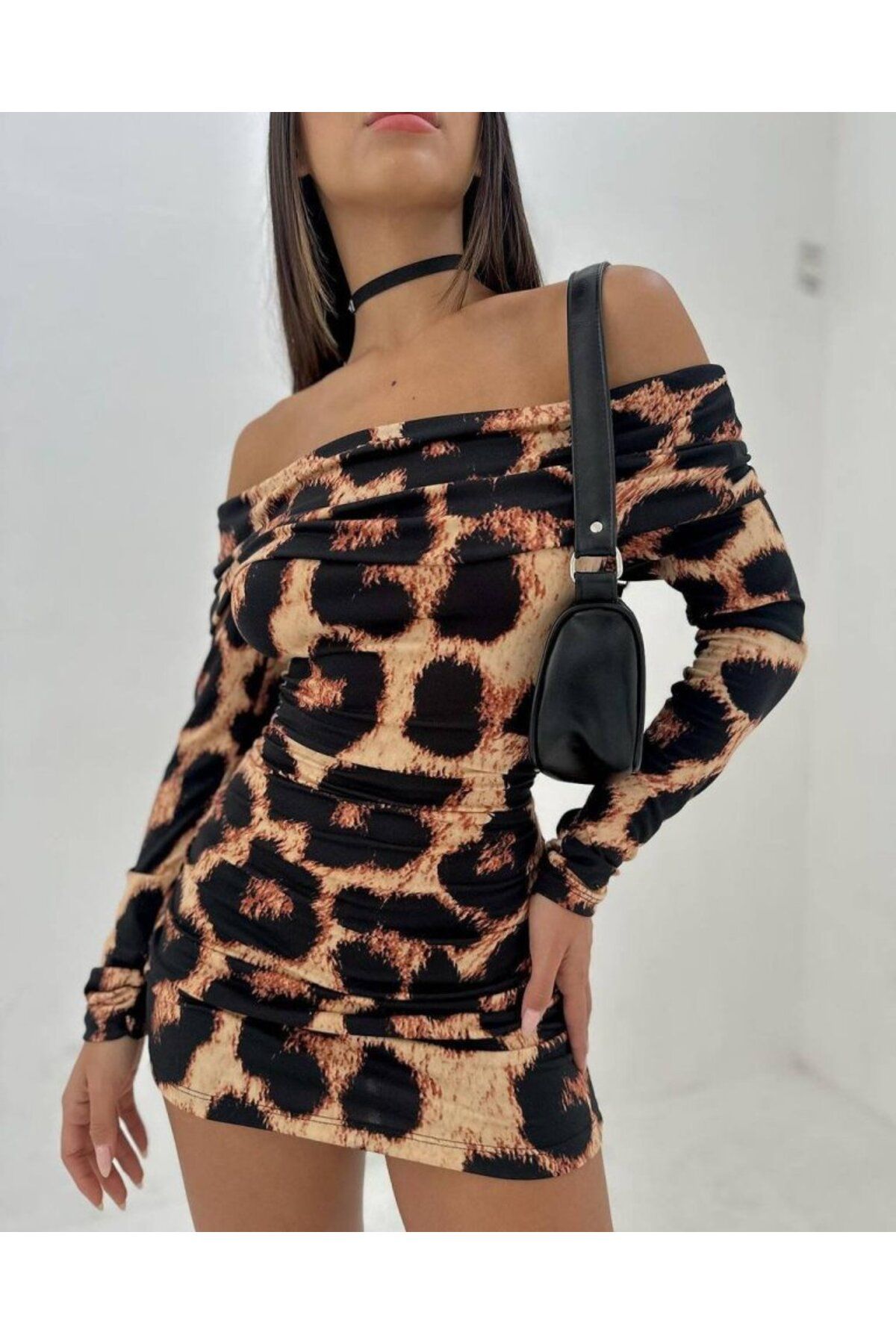 DEAG Kadın Madonna Mendil Yaka Leopar Desen Mini Elbise