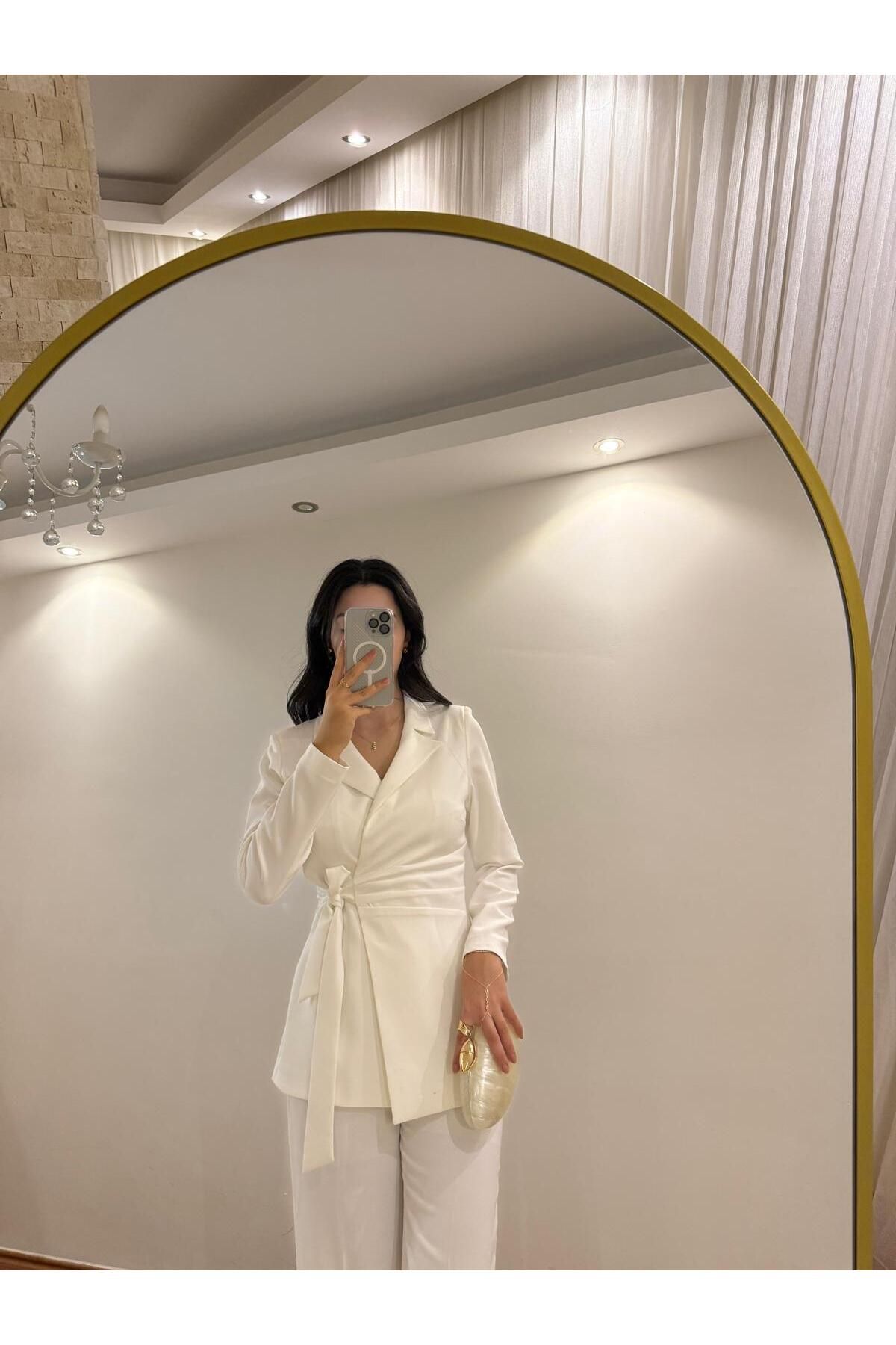 Mihri Atelier Butik YANDAN BAĞLAMALI BLAZER CEKET