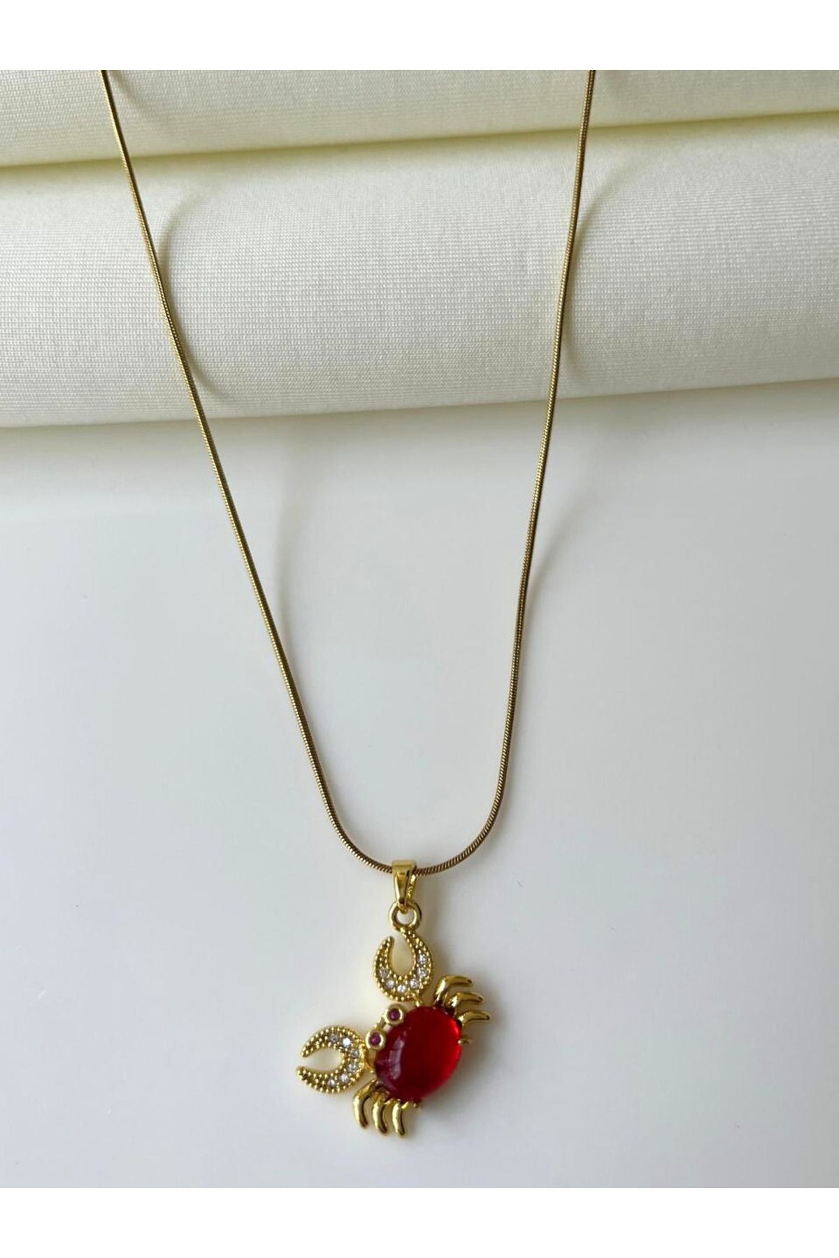 Nilsu Jewellery Accessory Çelik Zirkon Taşlı Yengeç Detaylı Kadın Kolye