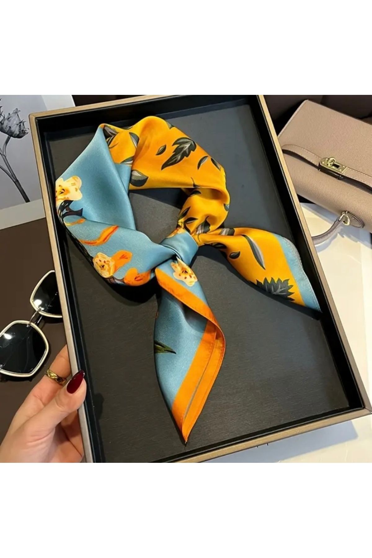 Accessories Vanilla Avenue Vintage Şık Boho Yaprak Desenli Turuncu İpek Görünüm Şal Fular Kadın Aksesuar