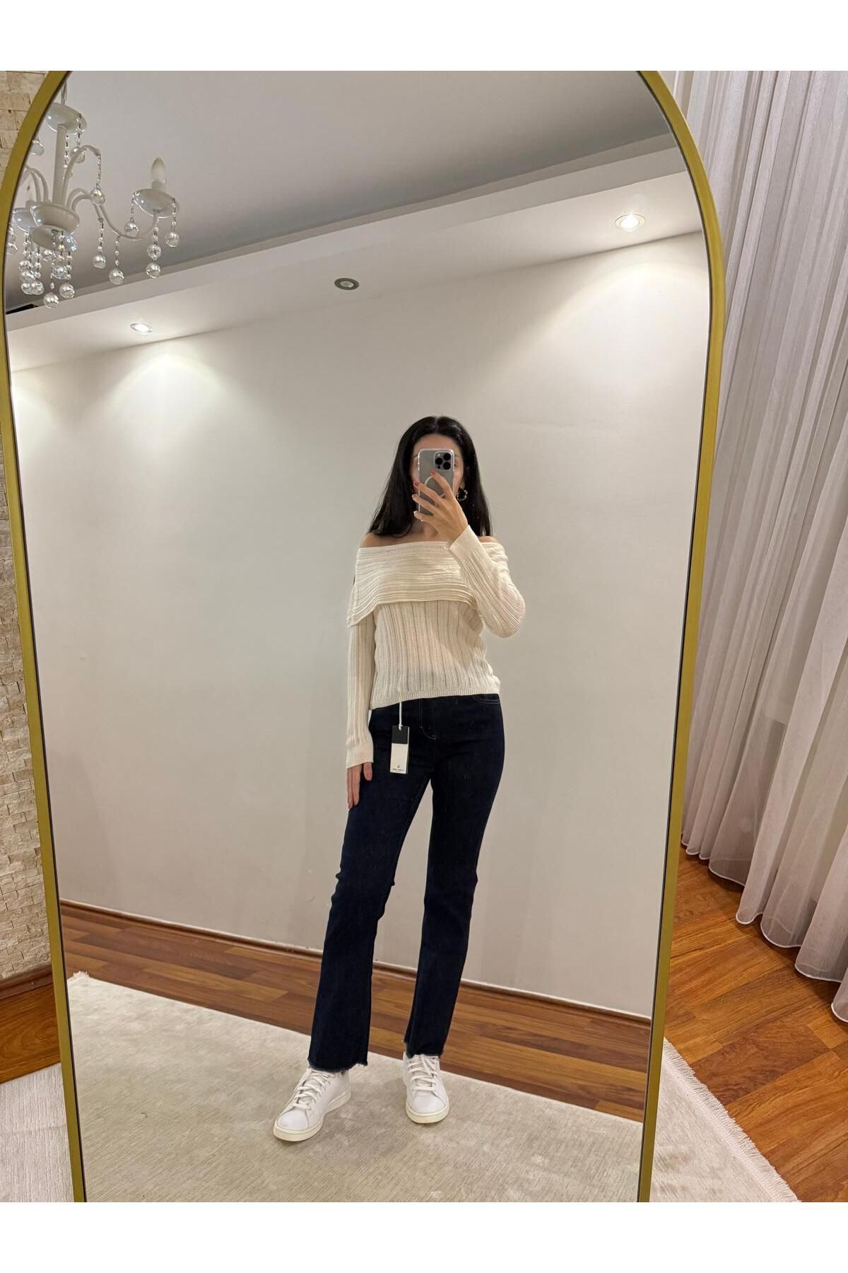Mihri Atelier Butik KOYU JEAN