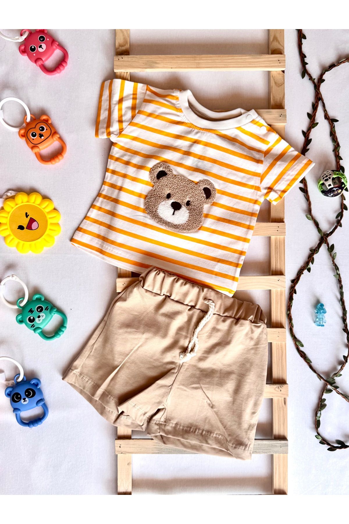KapsülBebek %100 Pamuk Bebek & Çocuk Yazlık 2’li Takım – Çizgili Ayıcıklı Tişört, Şort Set, Rahat Kalıp Unisex