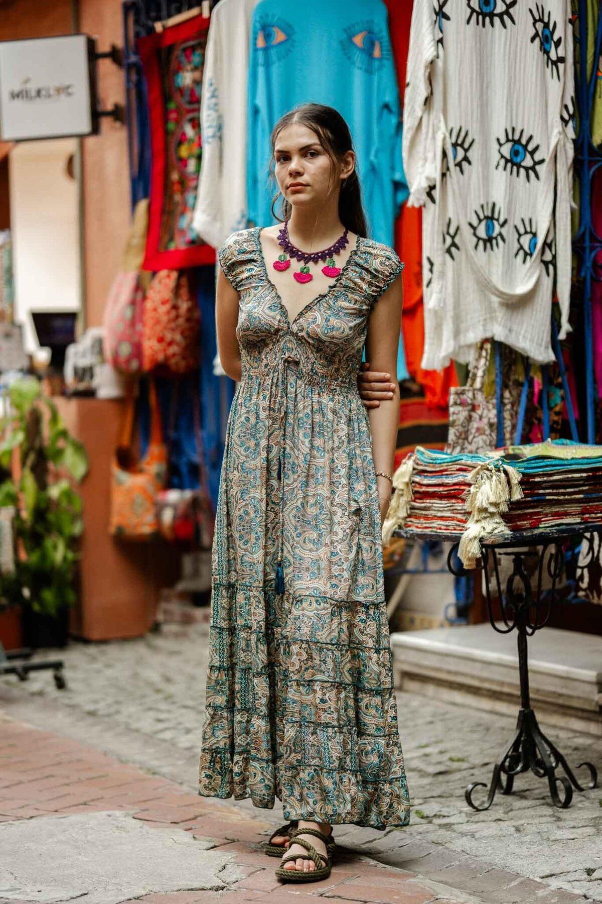 Miss Boheme Yeşil Renk Çiçek Desenli Madonna Yaka İpek Elbise