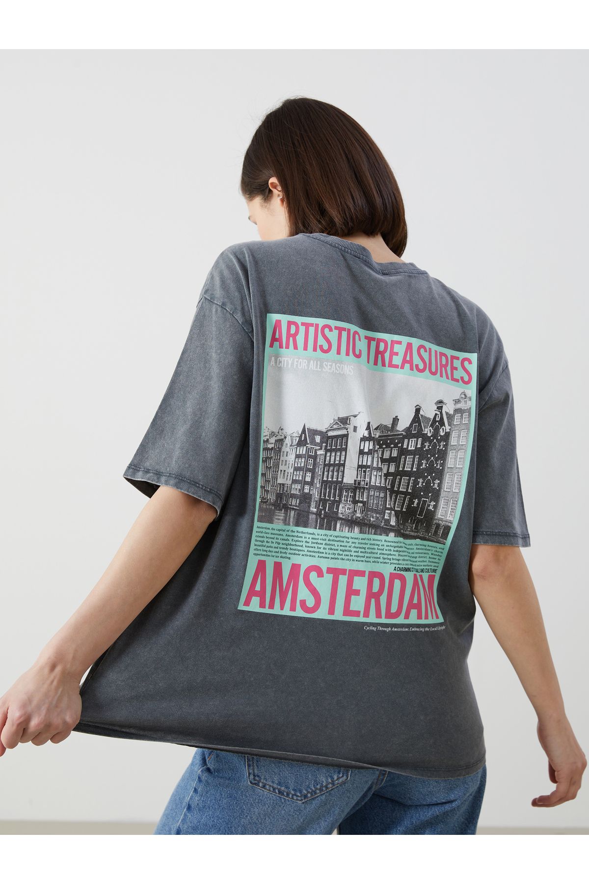 LC Waikiki Bisiklet Yaka Amsterdam Baskılı Oversize Kadın Tişört
