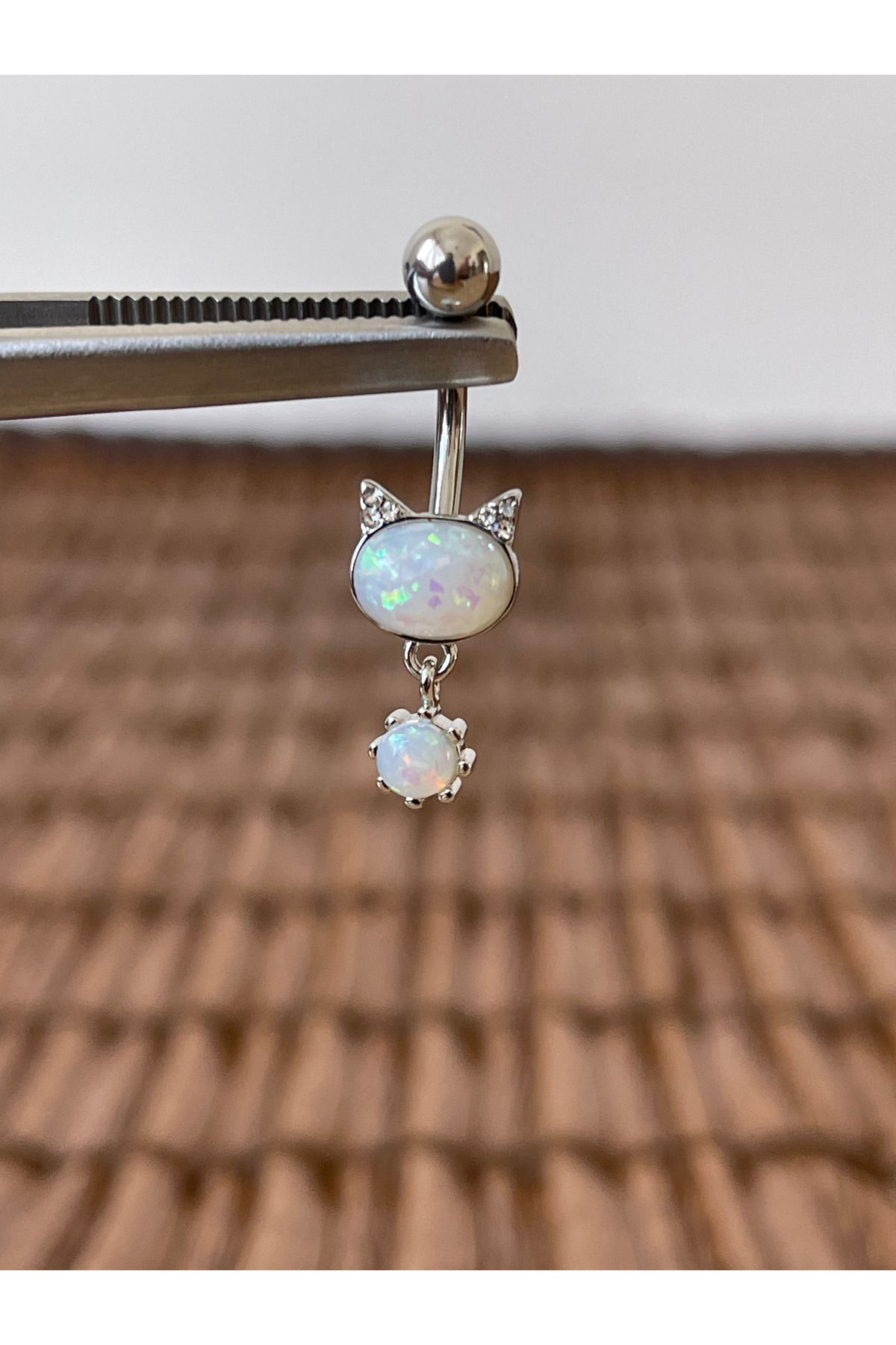 Rupen Kraft 316 L Cerrahi Çelik Anti Alerjik 10 mm Opal Taşlı Sallantılı Kedi Model Göbek Piercingi Opal