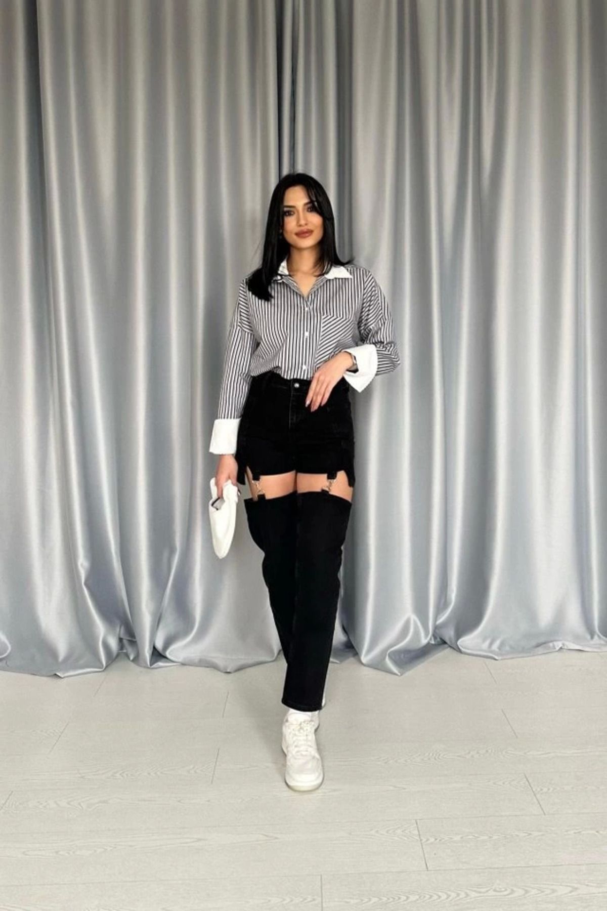 Omarı Siyah Askılı İki Parça Jeans Pantolon