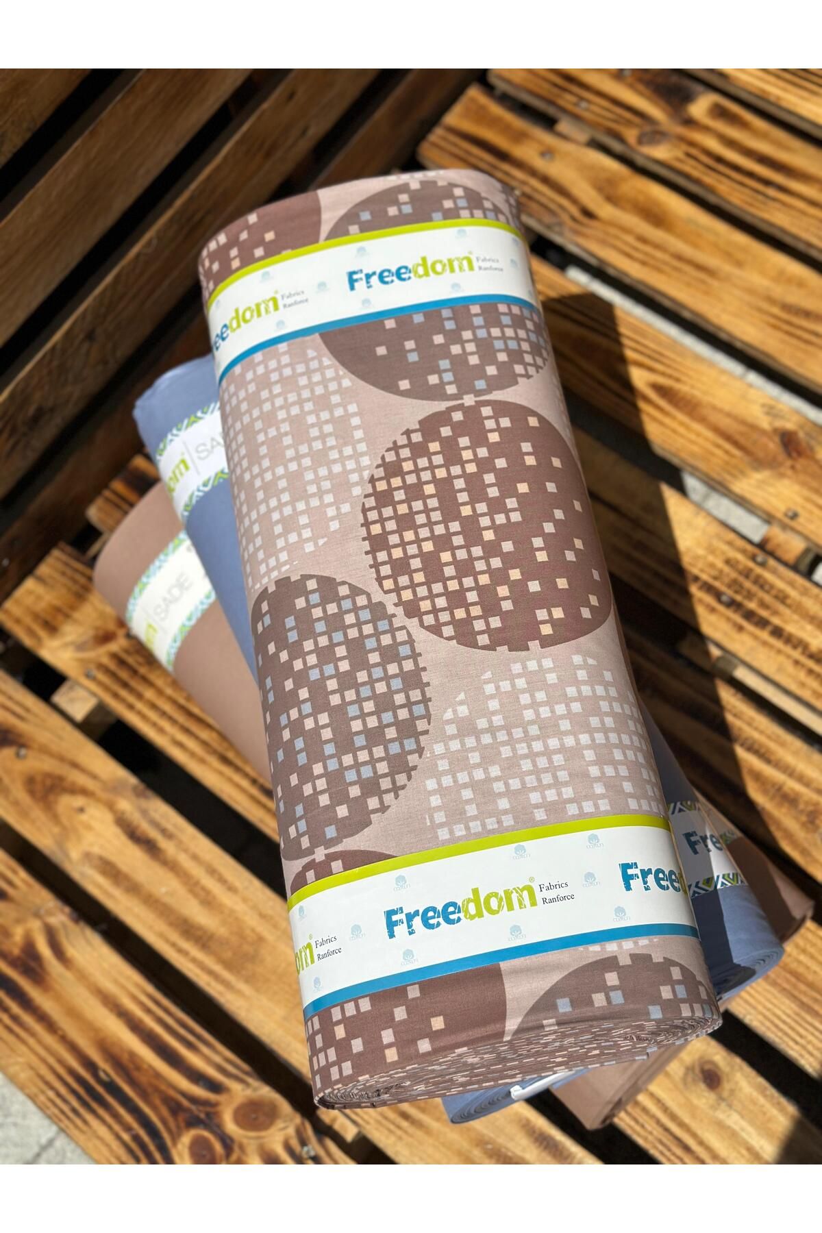 Freedom Ranforce Kumaş Geometrik Desenli - 100% Pamuk 30 Metre 1 Top Kumaş 240 cm en - Nevresimlik Kumaş