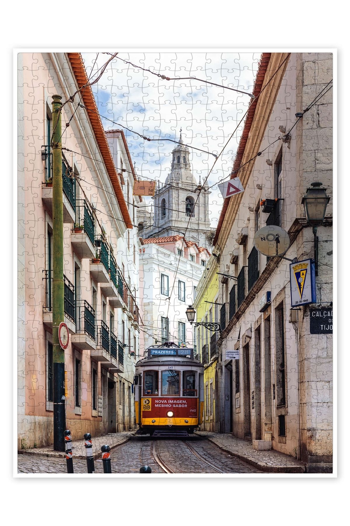 Jeronkarji Lizbon eski kentinde tramvay 500 Parça Puzzle Yapboz Şehir Manzara Temalı Hobilik