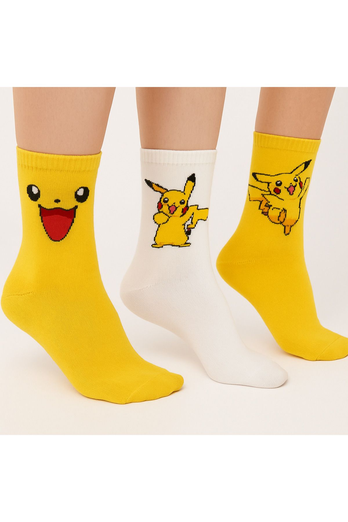 ÖZKAHRA TEKSTİL 3'lü Renkli Pikachu Desenli Çorap Seti – Unisex Eğlenceli Tasarım