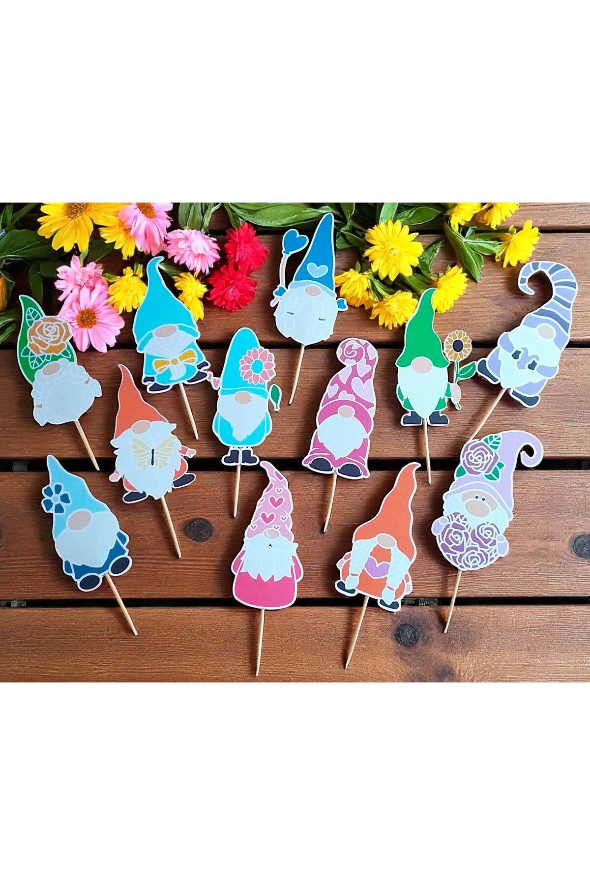 Armada 12 Adet Karton Pasta Cupcake Kürdanı Çiçekli Kalpli Cüceler Gnomes Doğum Günü Parti Kutlama (5*13cm)