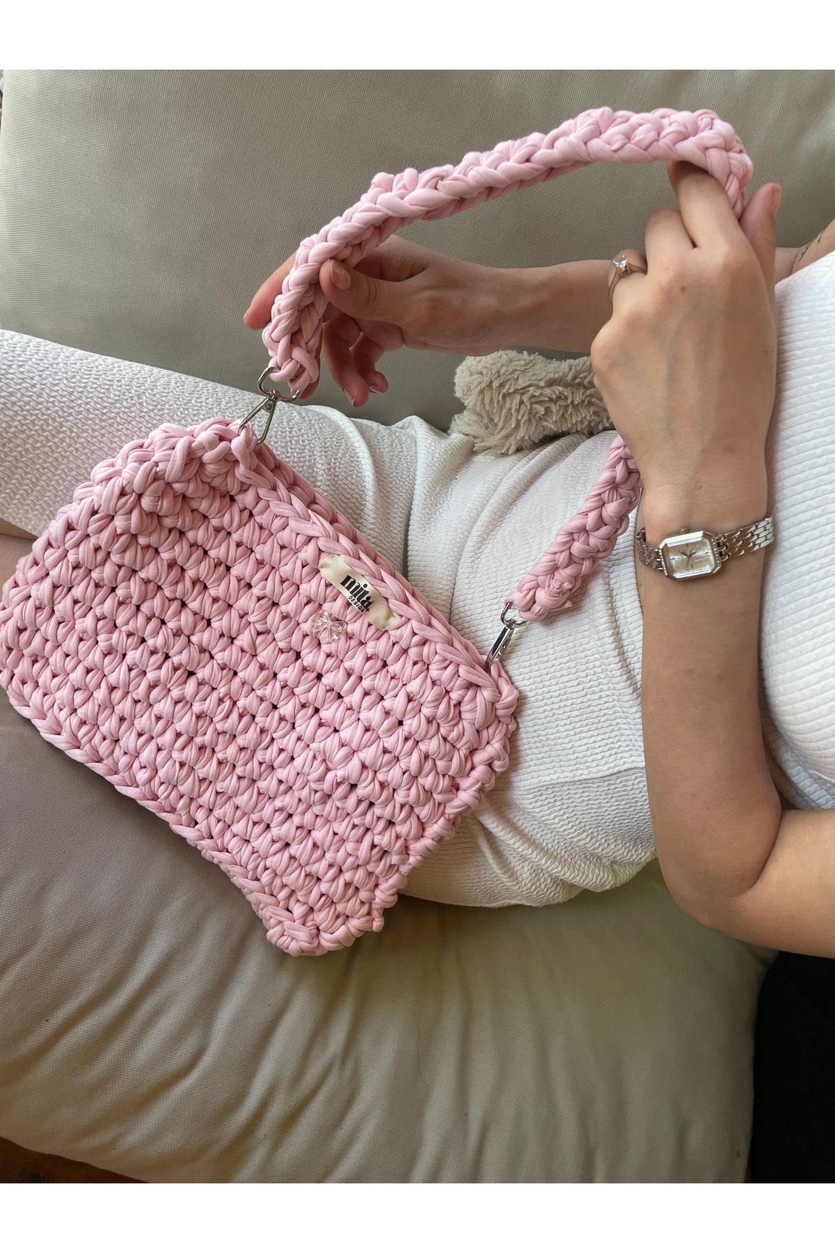 Mita Özel Tasarım Soft Pembe El Örgüsü Charm Detay El Çantası