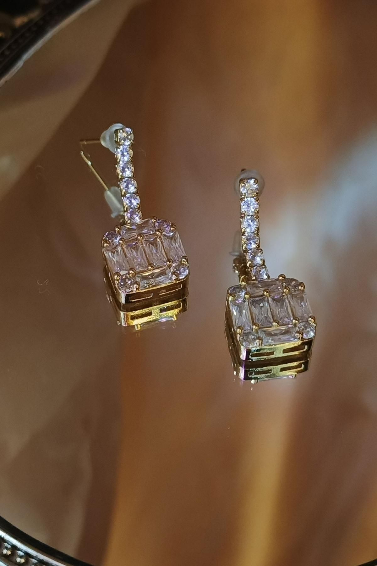 Eswomes Full Baget Taş Çelik Küpe Gold