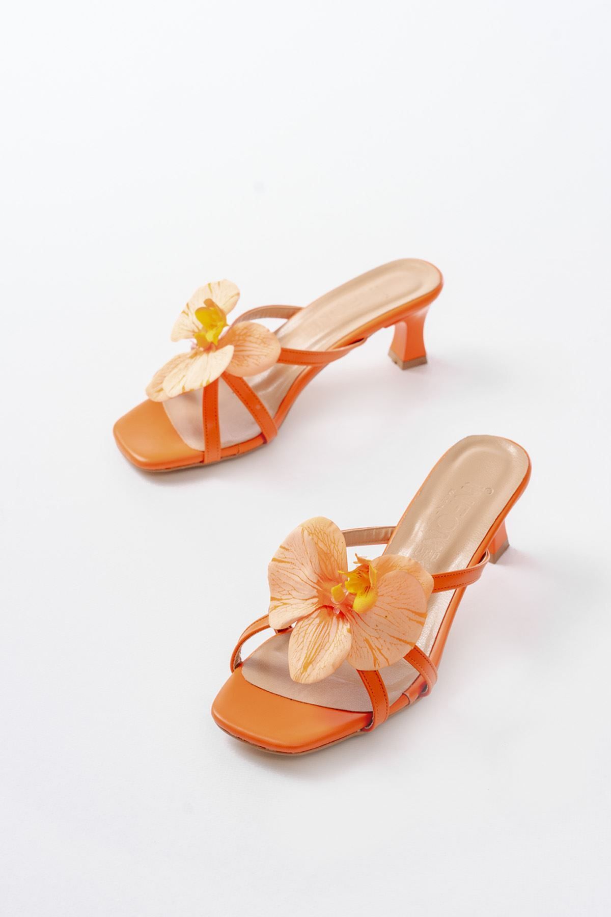 ElloLita S-622 Orange Orkide Detaylı İnce Topuklu Kadın Terlik